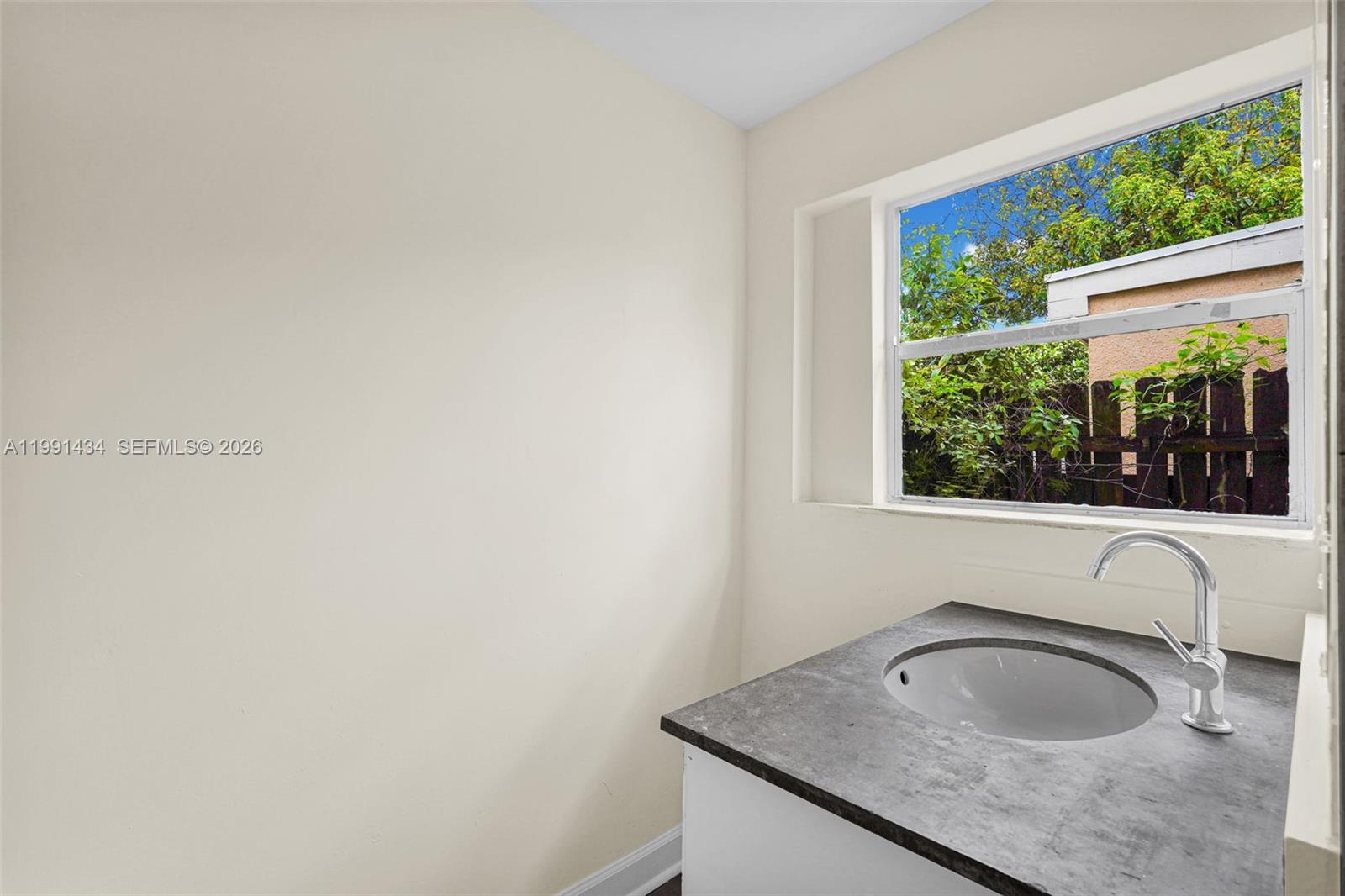 COLUMBIA PARK CORR PL - Residential Lease