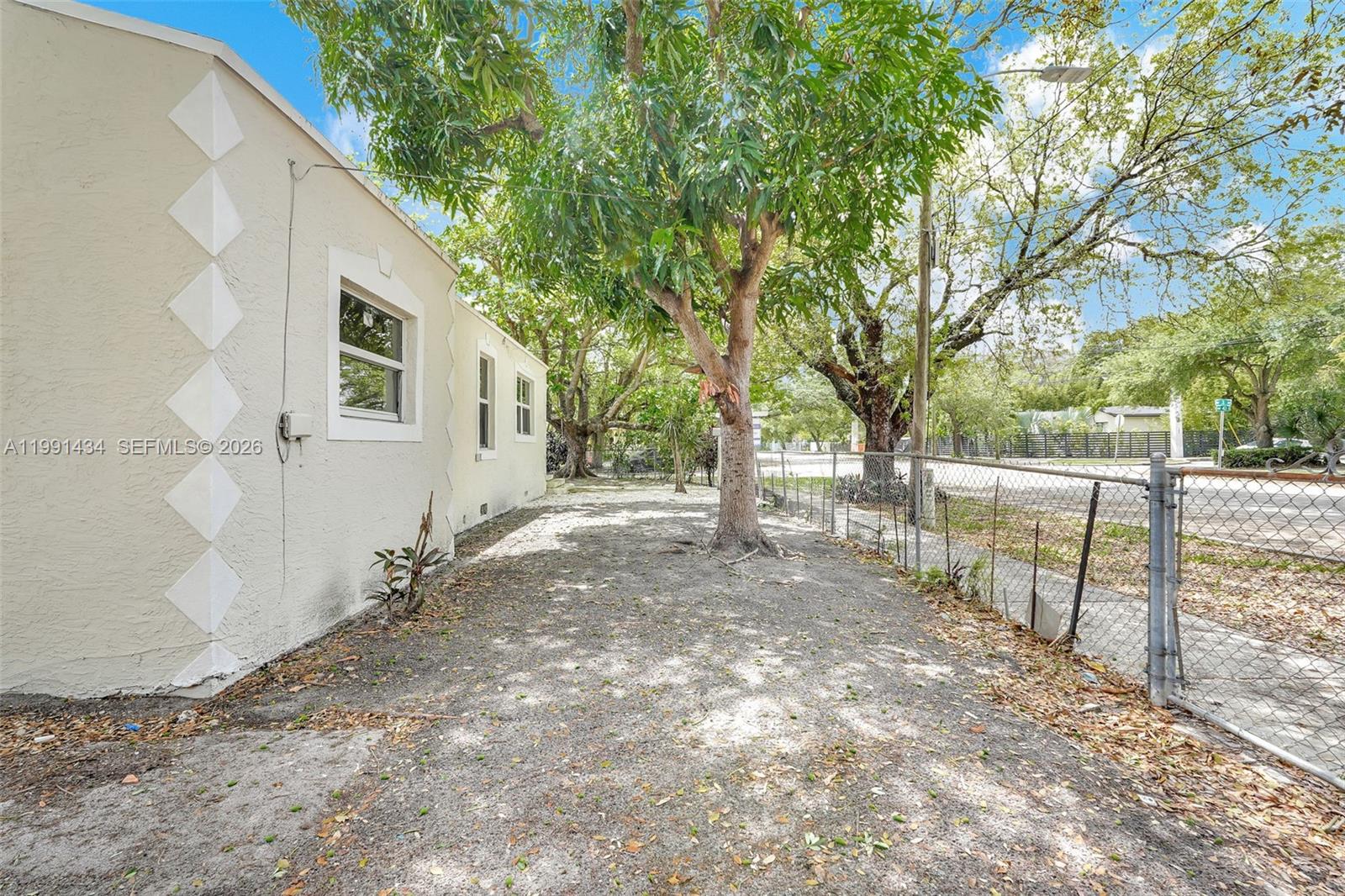 COLUMBIA PARK CORR PL - Residential Lease