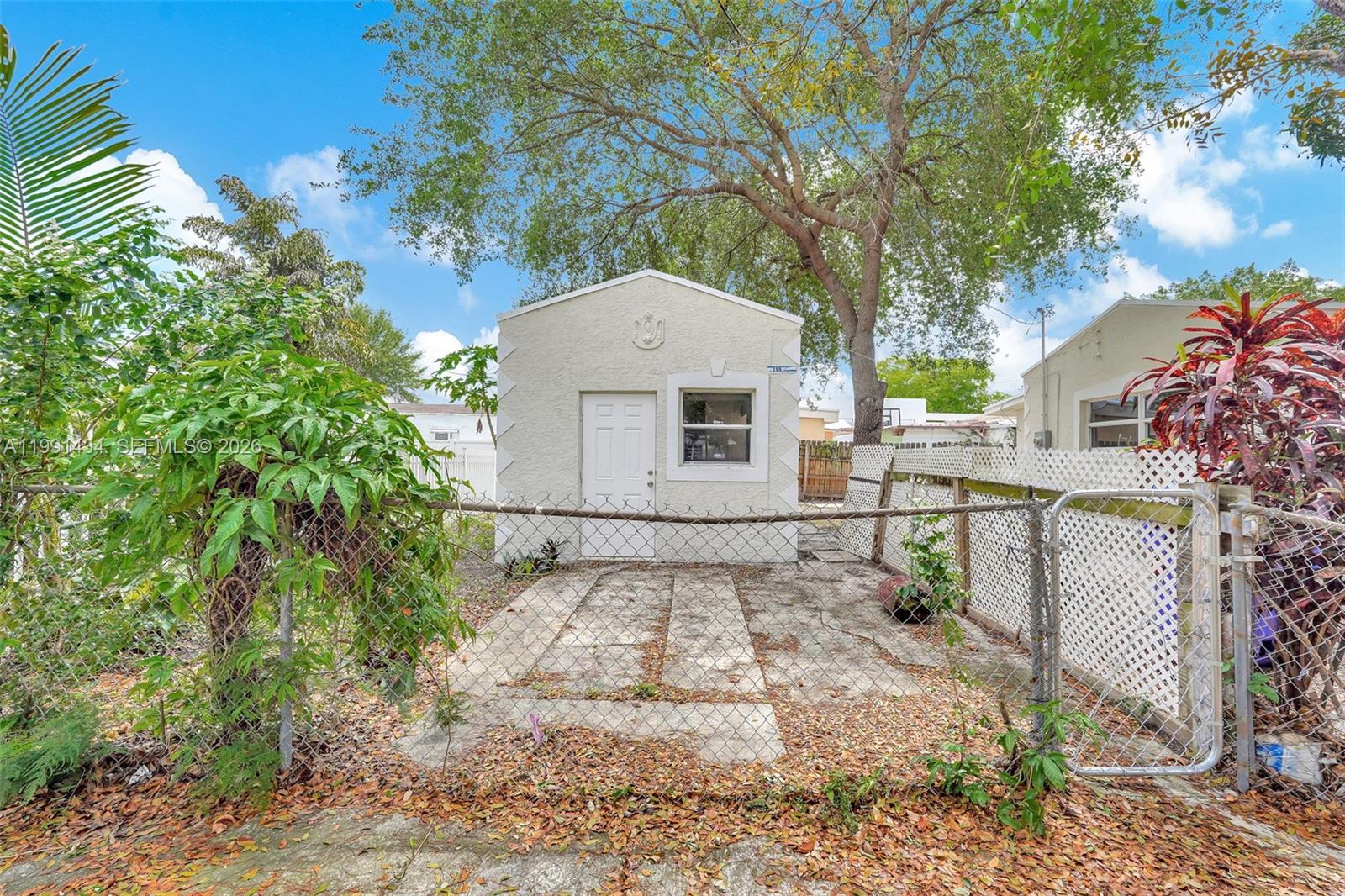 COLUMBIA PARK CORR PL - Residential Lease