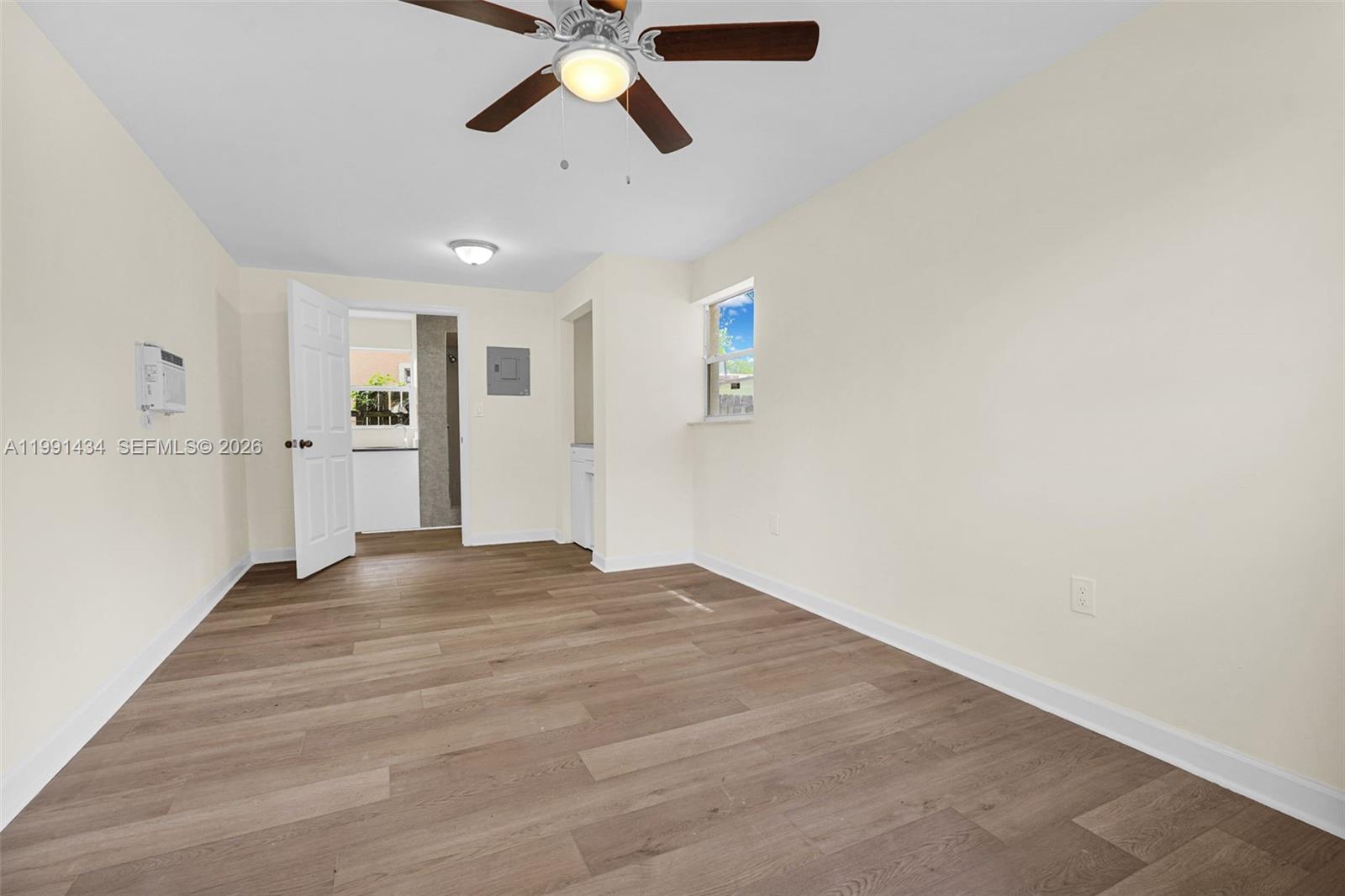 COLUMBIA PARK CORR PL - Residential Lease