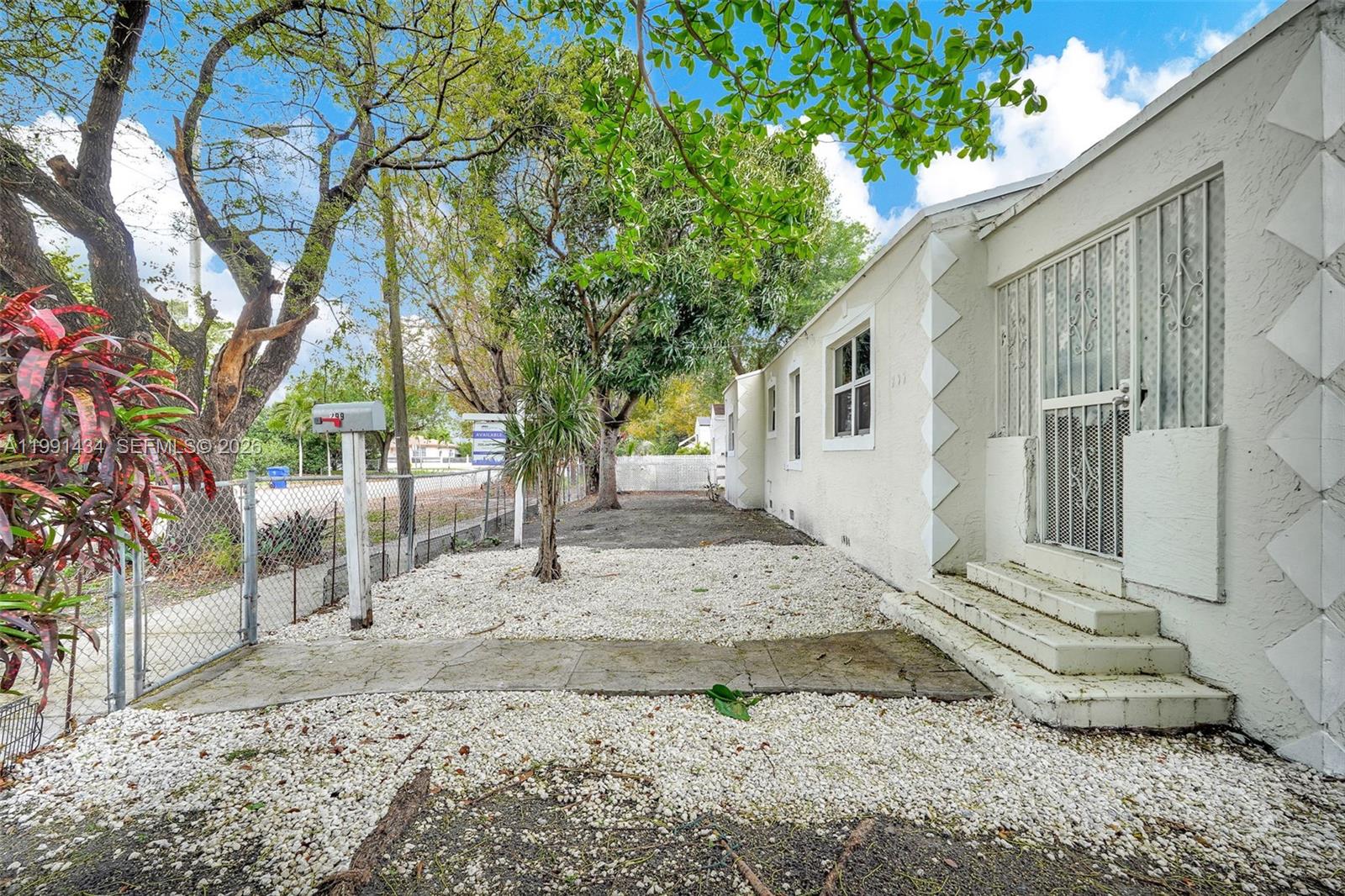 COLUMBIA PARK CORR PL - Residential Lease