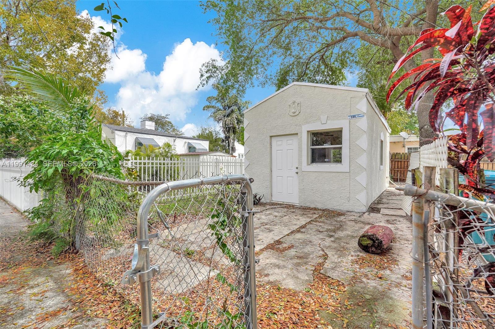 COLUMBIA PARK CORR PL - Residential Lease