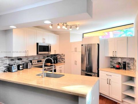 Photo of 22916 Oxford Pl #D, Boca Raton, FL 33433 (MLS # A11942440)