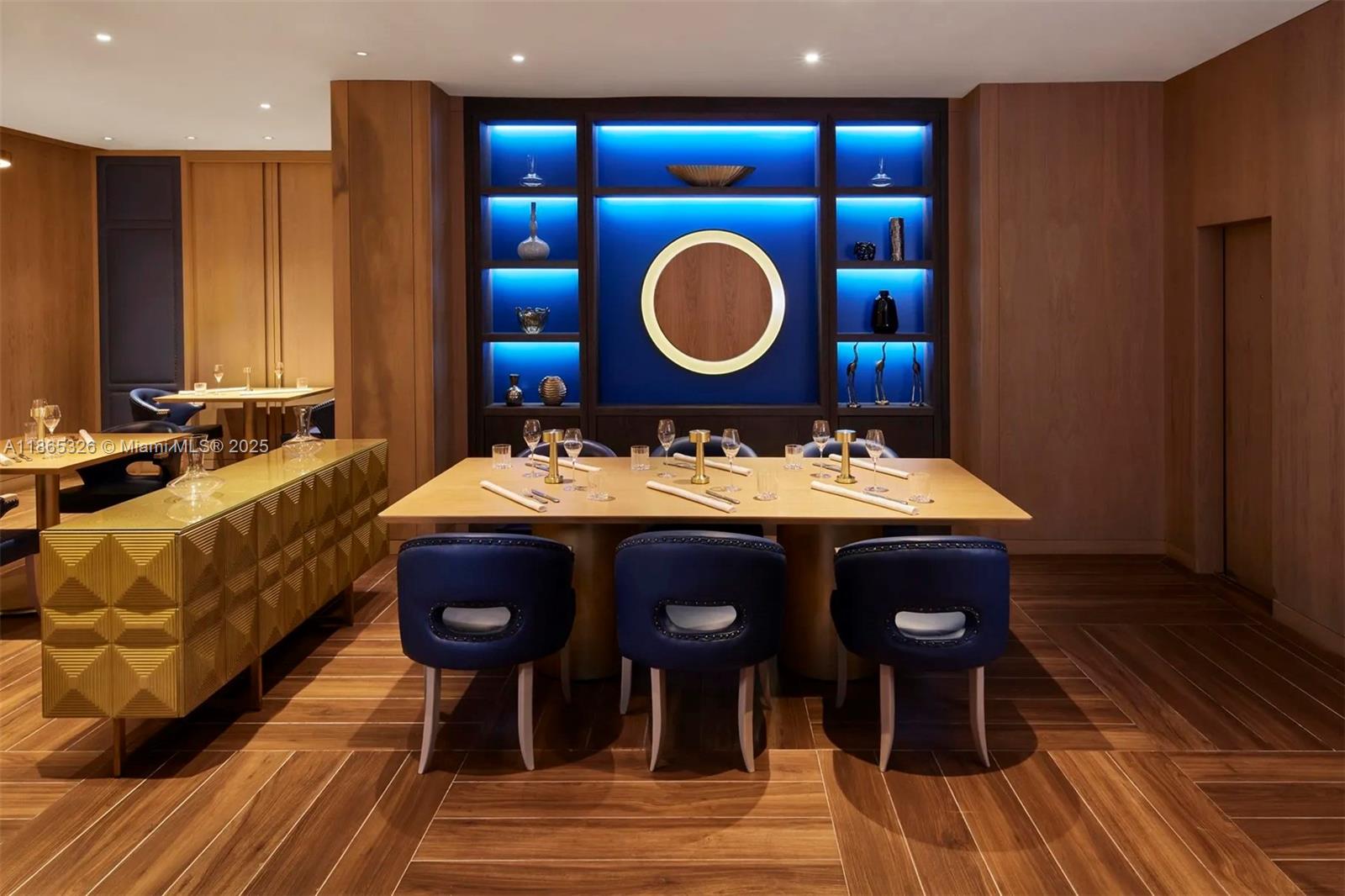 NORTH CARILLON BEACH COND - Residential