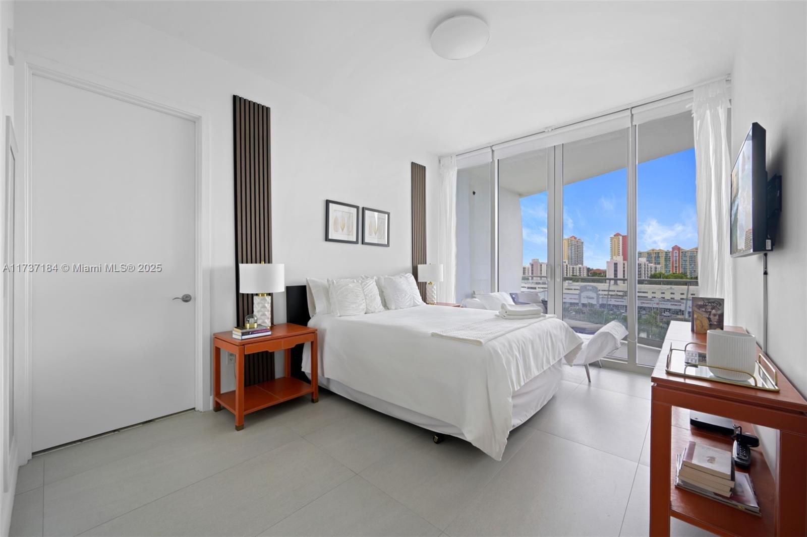 JADE SIGNATURE CONDO - Residential Lease