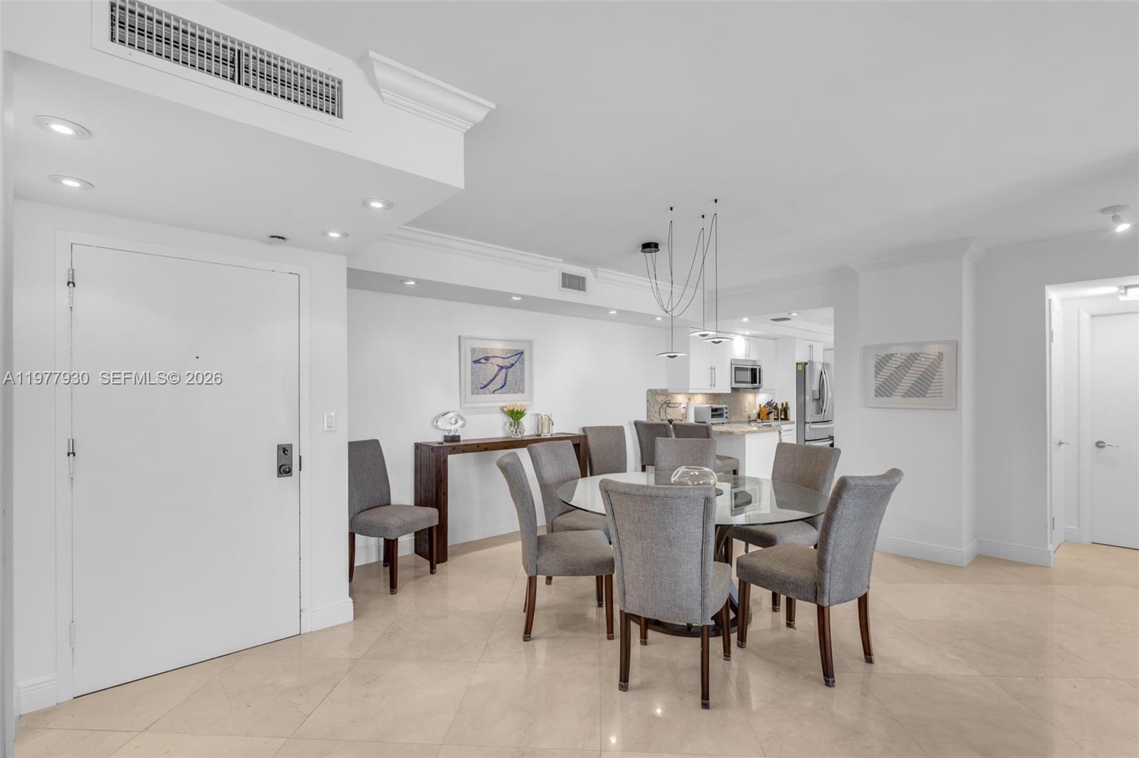 TOWERS OF KEY BISCAYNE CO - Residential