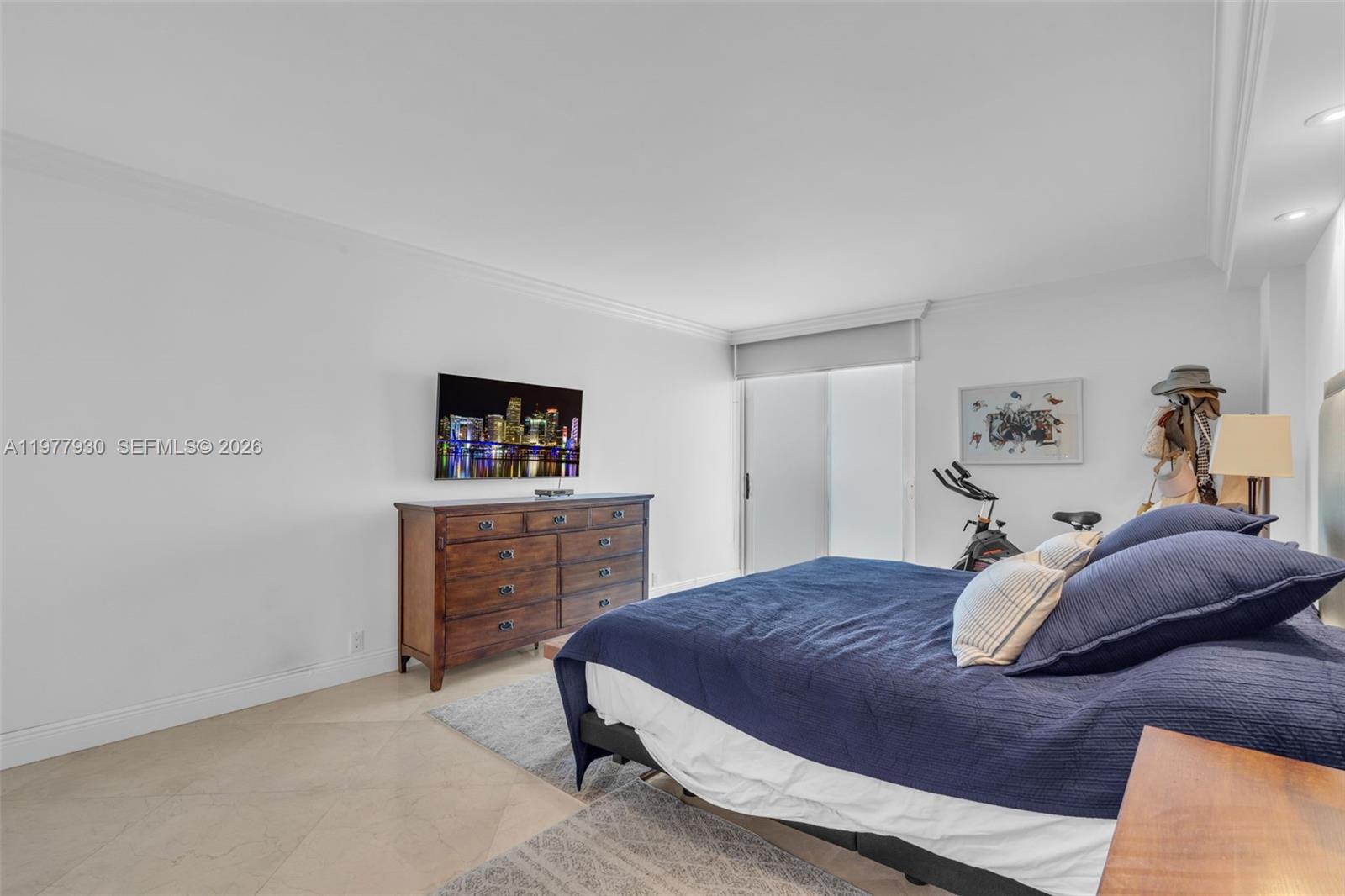 TOWERS OF KEY BISCAYNE CO - Residential