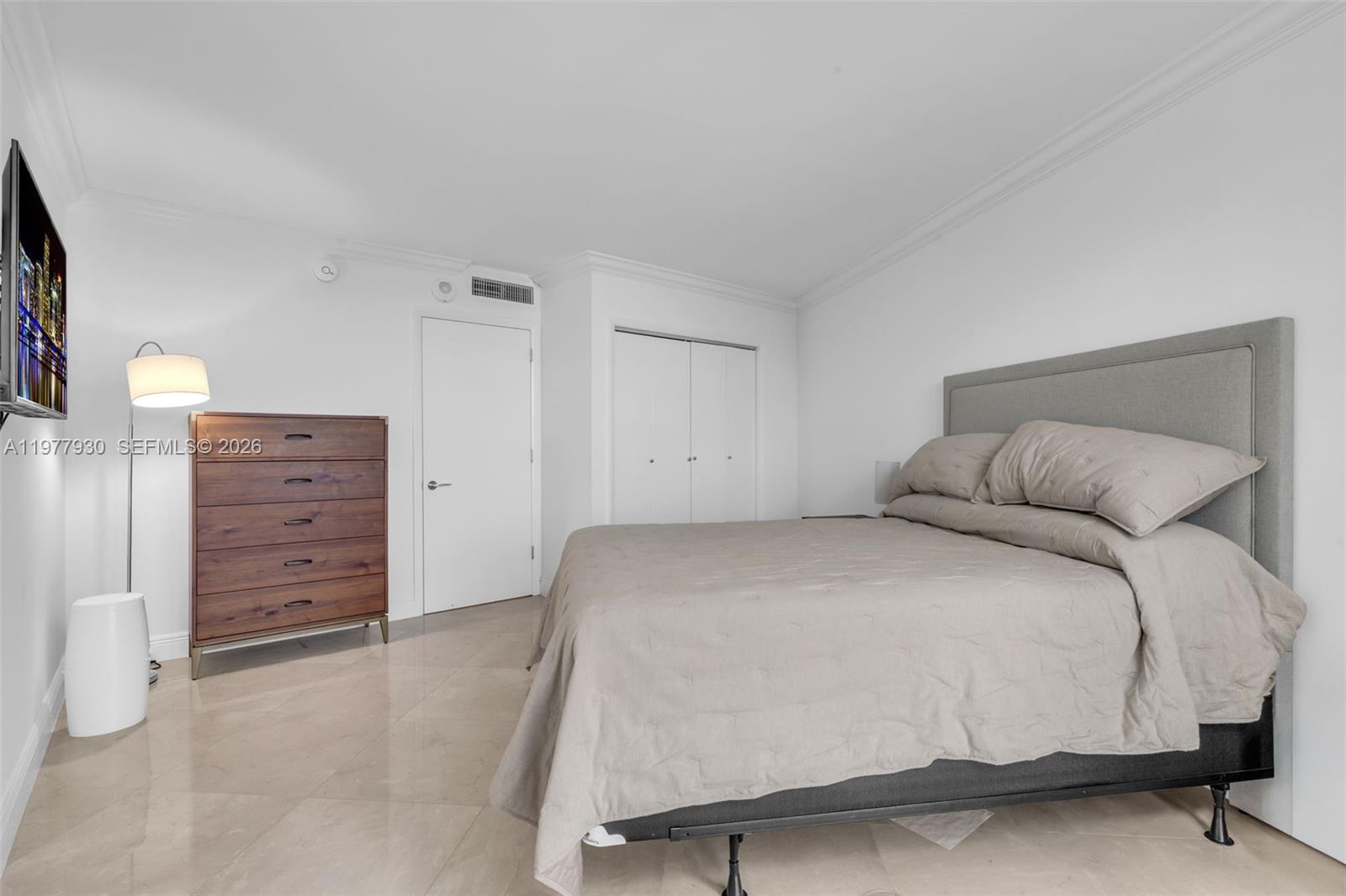 TOWERS OF KEY BISCAYNE CO - Residential