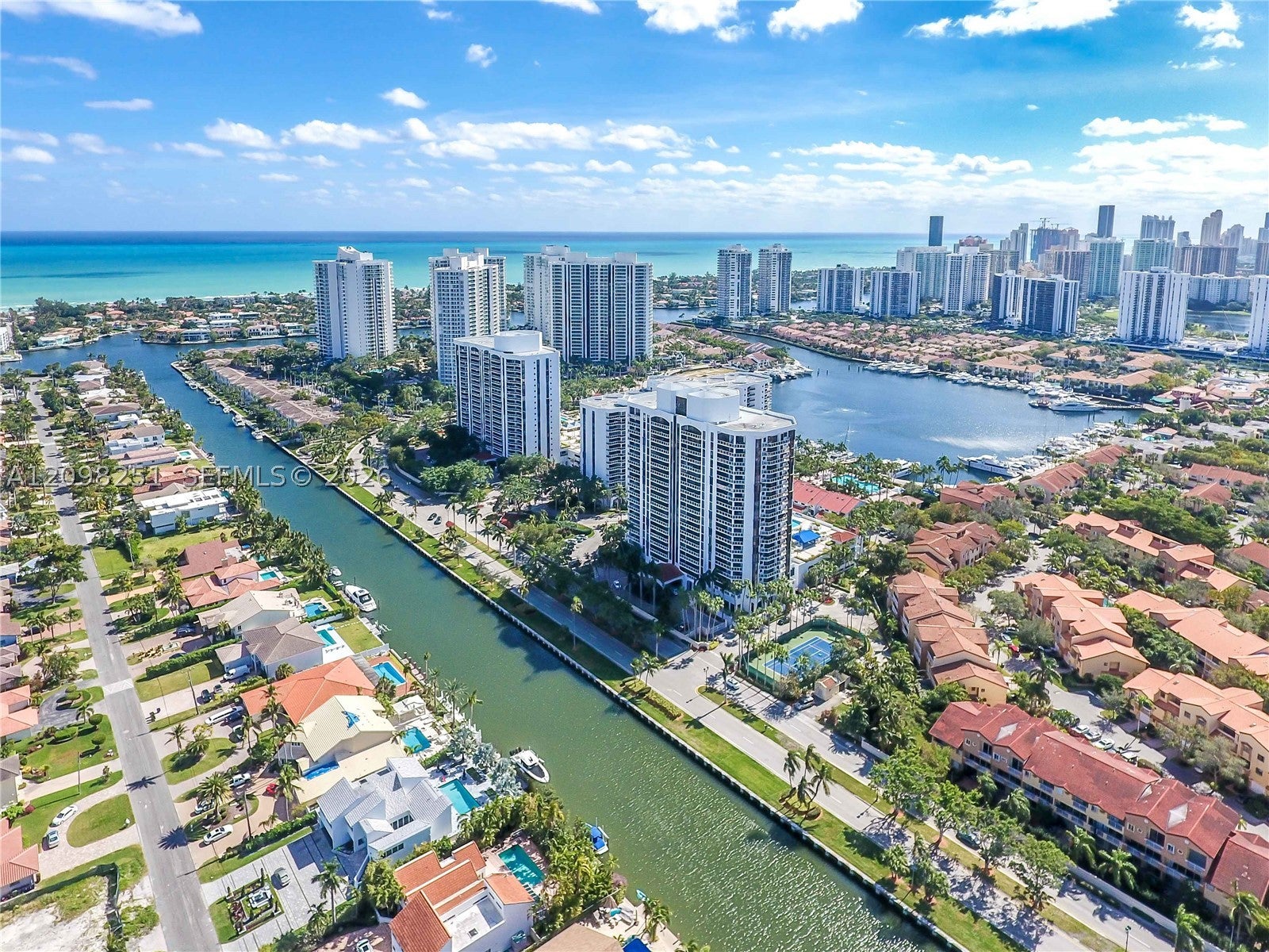 3610 Yacht Club Dr 410
