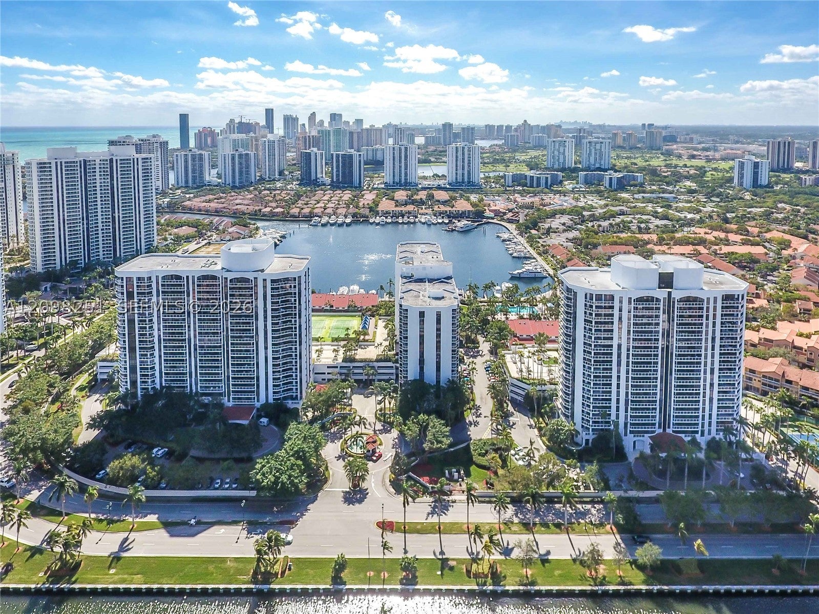 3610 Yacht Club Dr 410