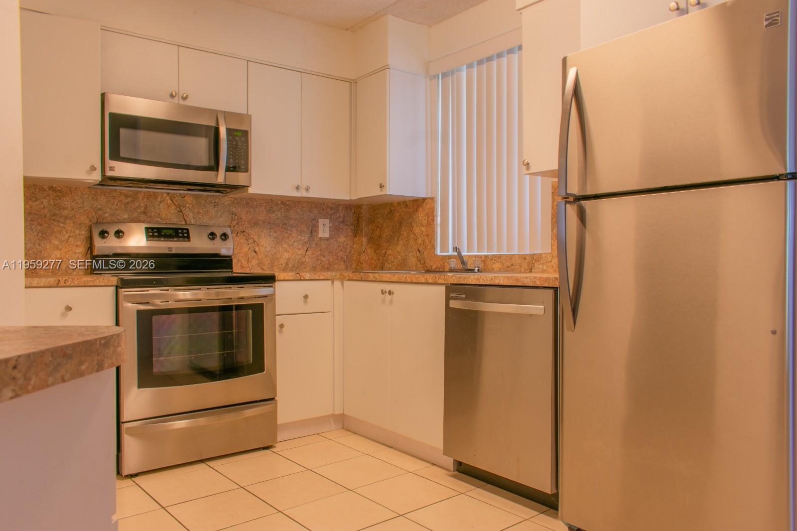 MIRASSOU CONDO - Residential Lease