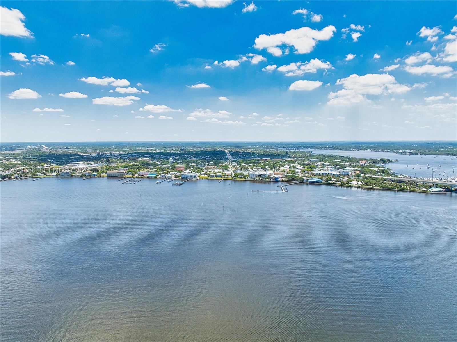 HARBORAGE YACHT CONDO - Residential
