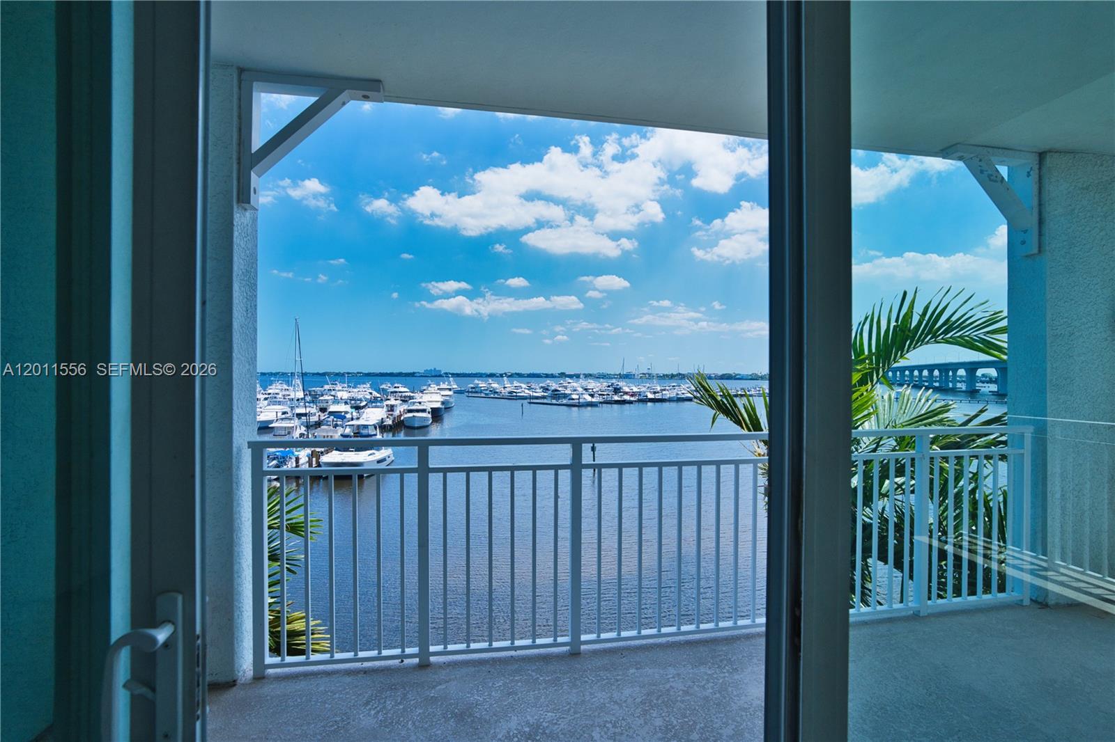 HARBORAGE YACHT CONDO - Residential