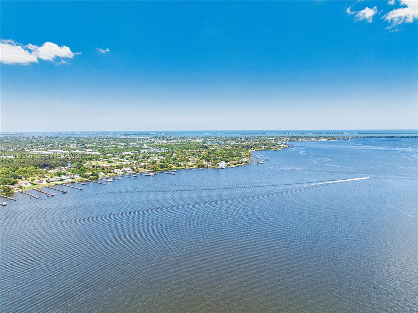 HARBORAGE YACHT CONDO - Residential