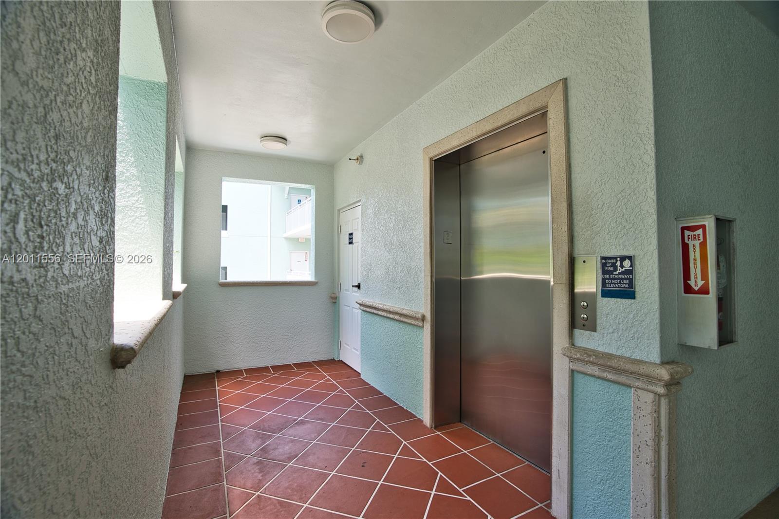 HARBORAGE YACHT CONDO - Residential