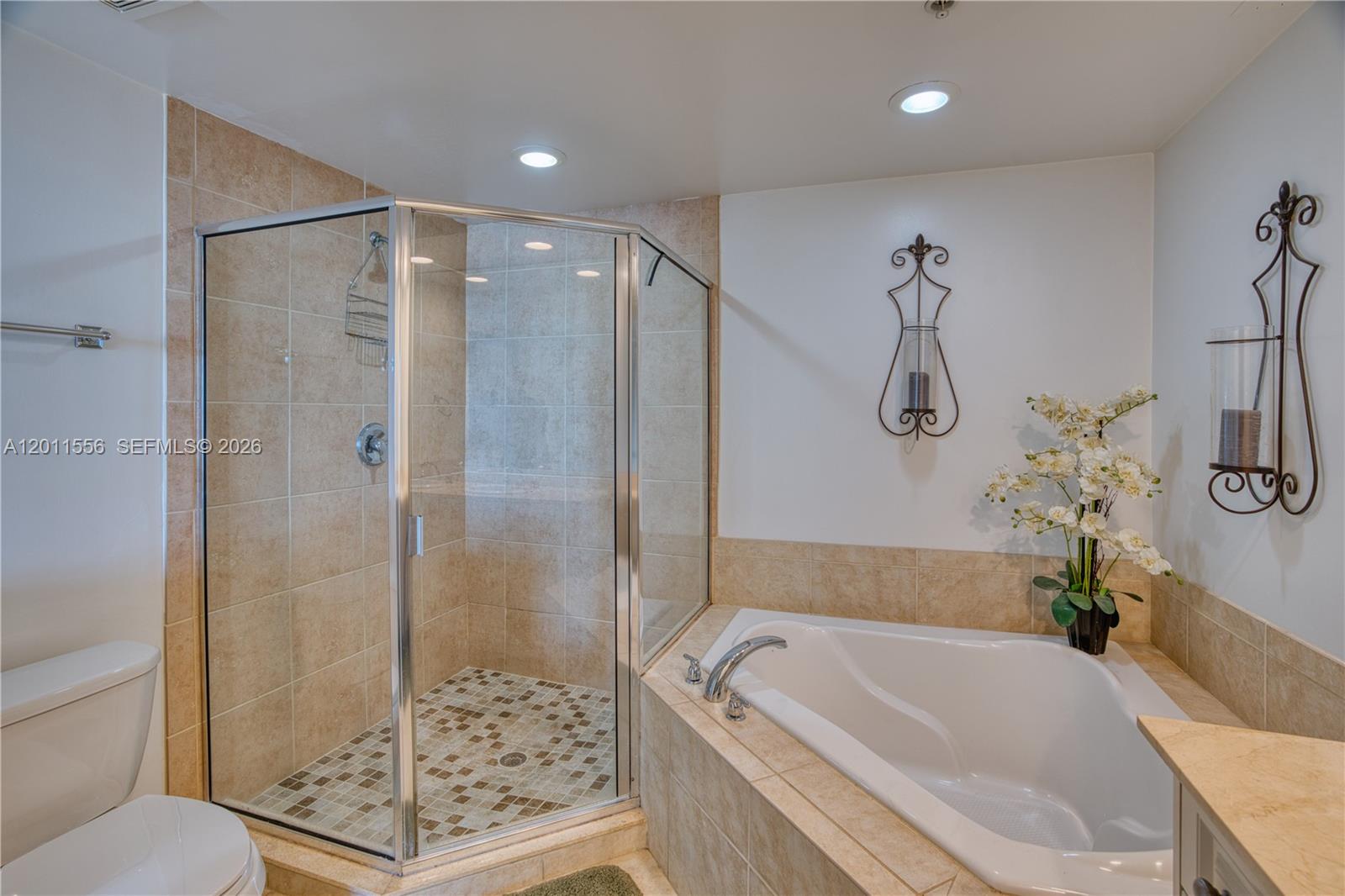 HARBORAGE YACHT CONDO - Residential