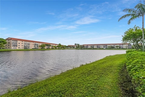 Photo of 13101 SW 15th Ct #109R, Pembroke Pines, FL 33027 (MLS # A12094858)