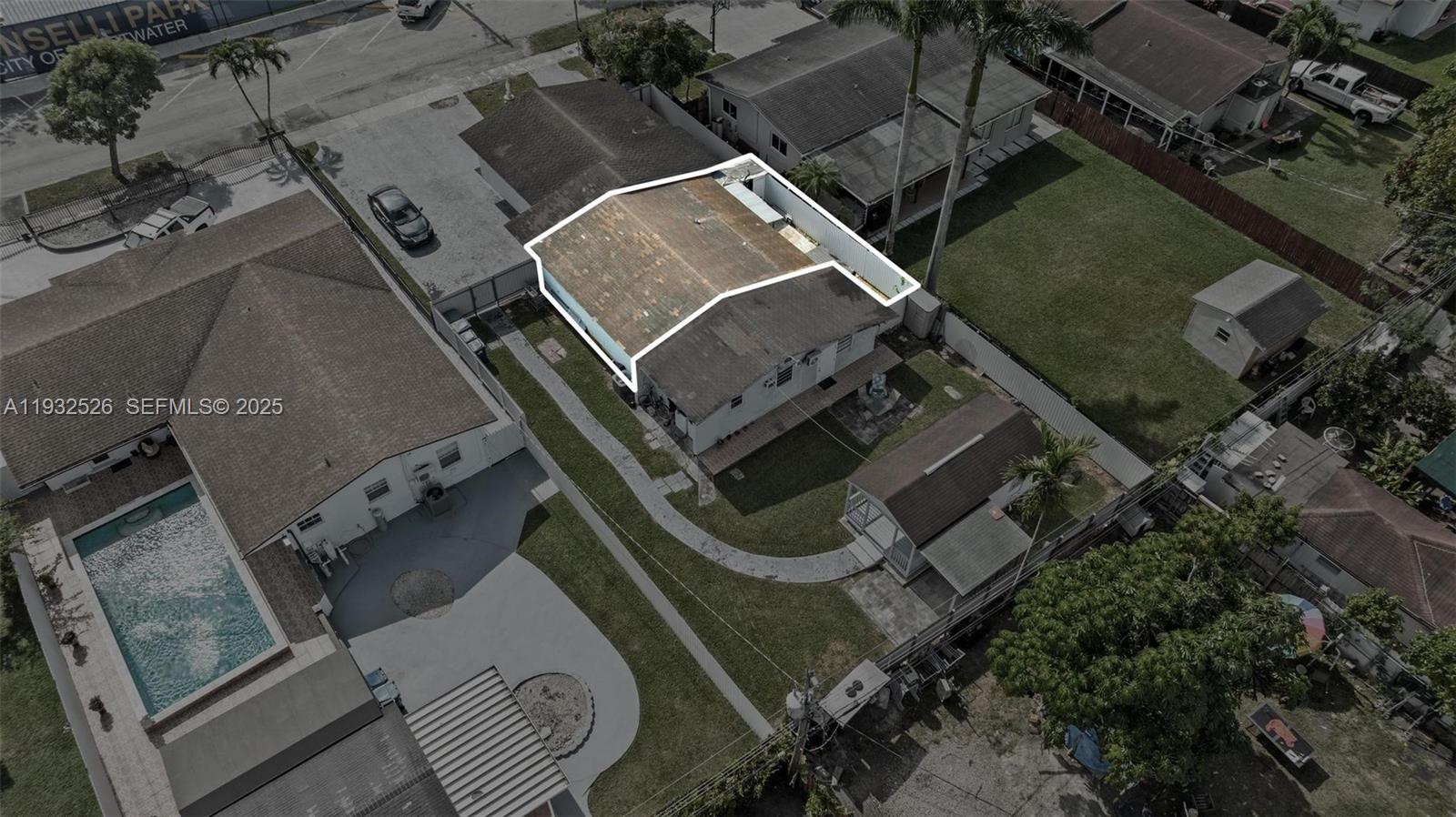 SWEETWATER GROVES .14 AC - Residential Lease