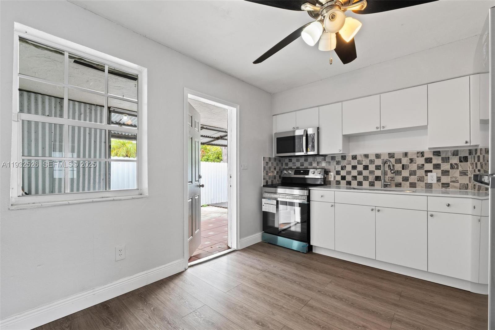 SWEETWATER GROVES .14 AC - Residential Lease