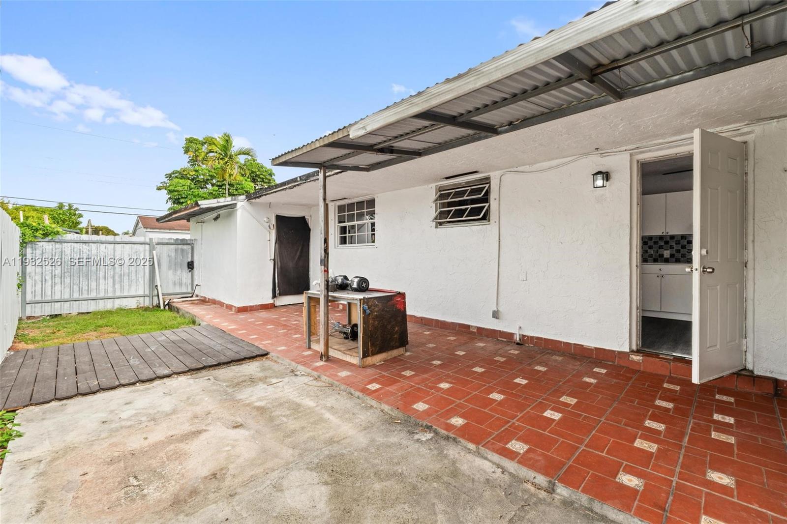 SWEETWATER GROVES .14 AC - Residential Lease