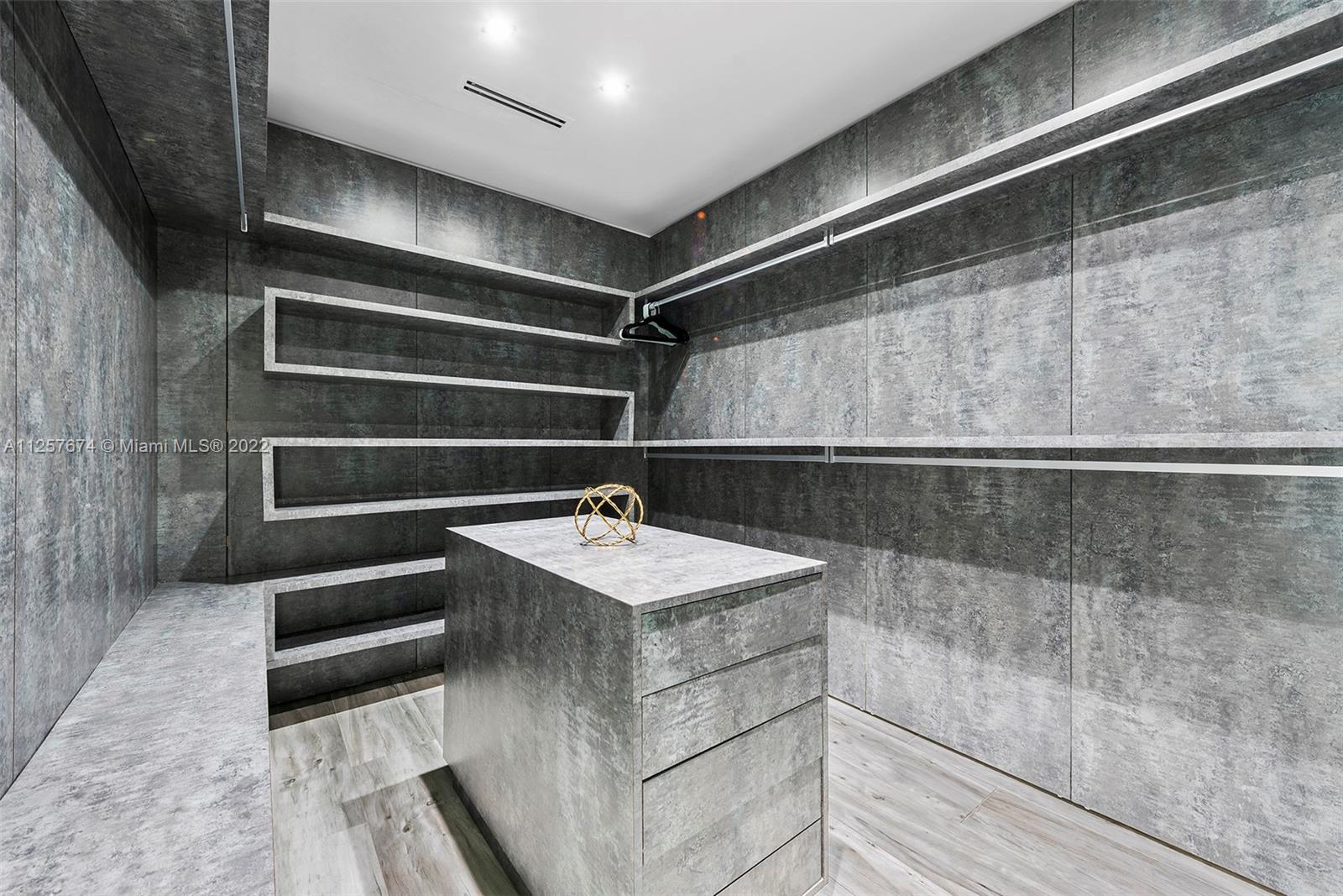 CRAWFORD ESTATES - Residential