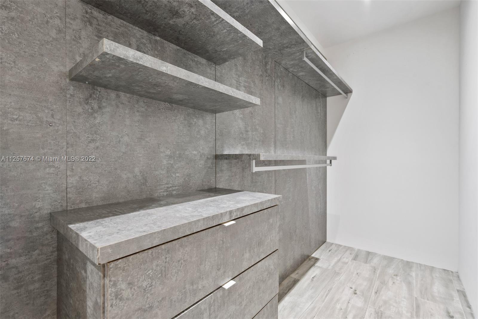 CRAWFORD ESTATES - Residential