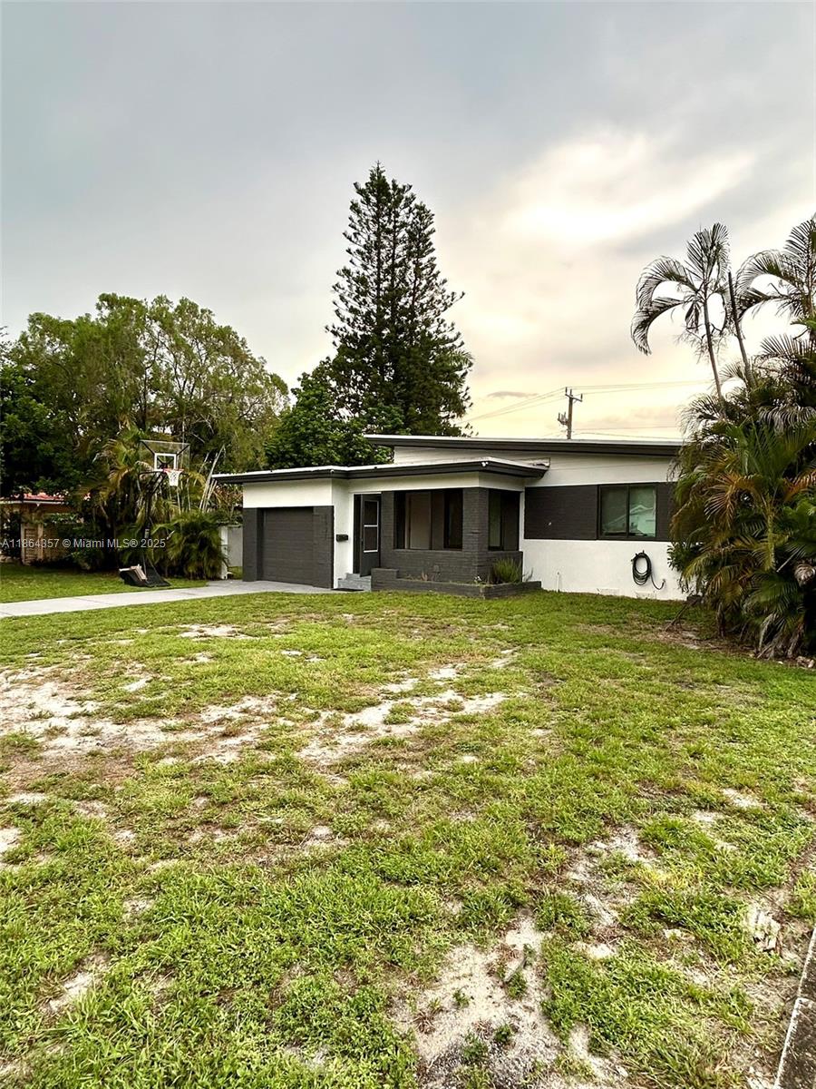 OAK RIDGE PARK AMEN PLAT - Residential Lease