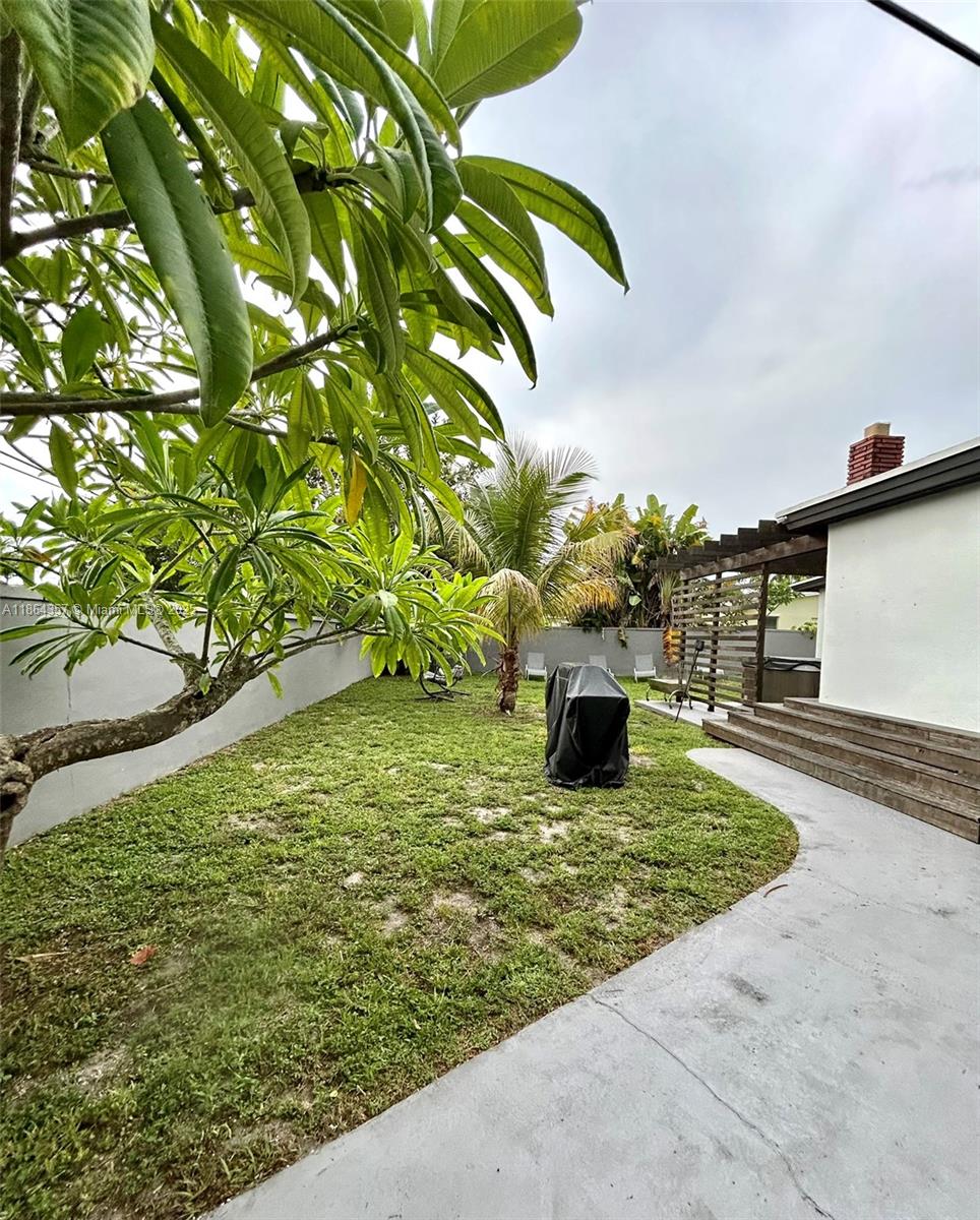 OAK RIDGE PARK AMEN PLAT - Residential Lease