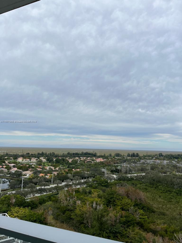 METROPICA NORTH TOWER ONE - Residential