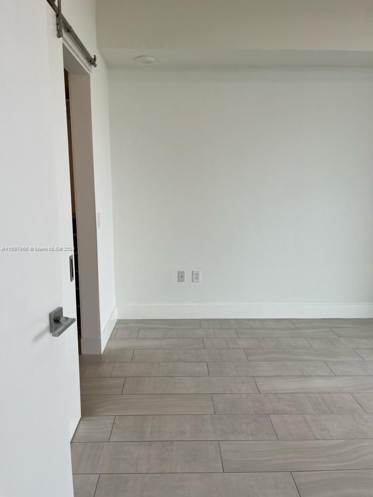 METROPICA NORTH TOWER ONE - Residential