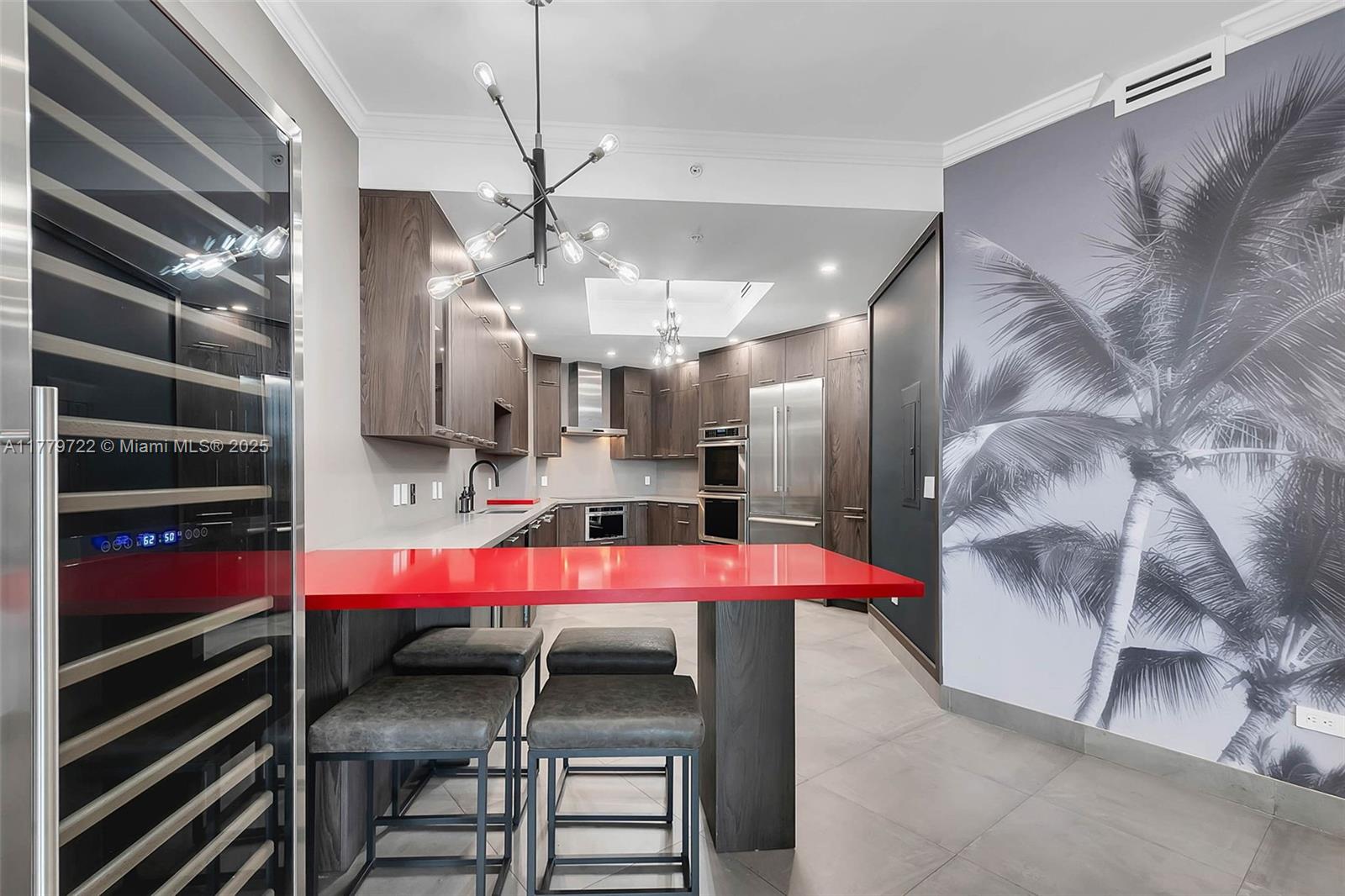 848 Brickell Key Dr 301