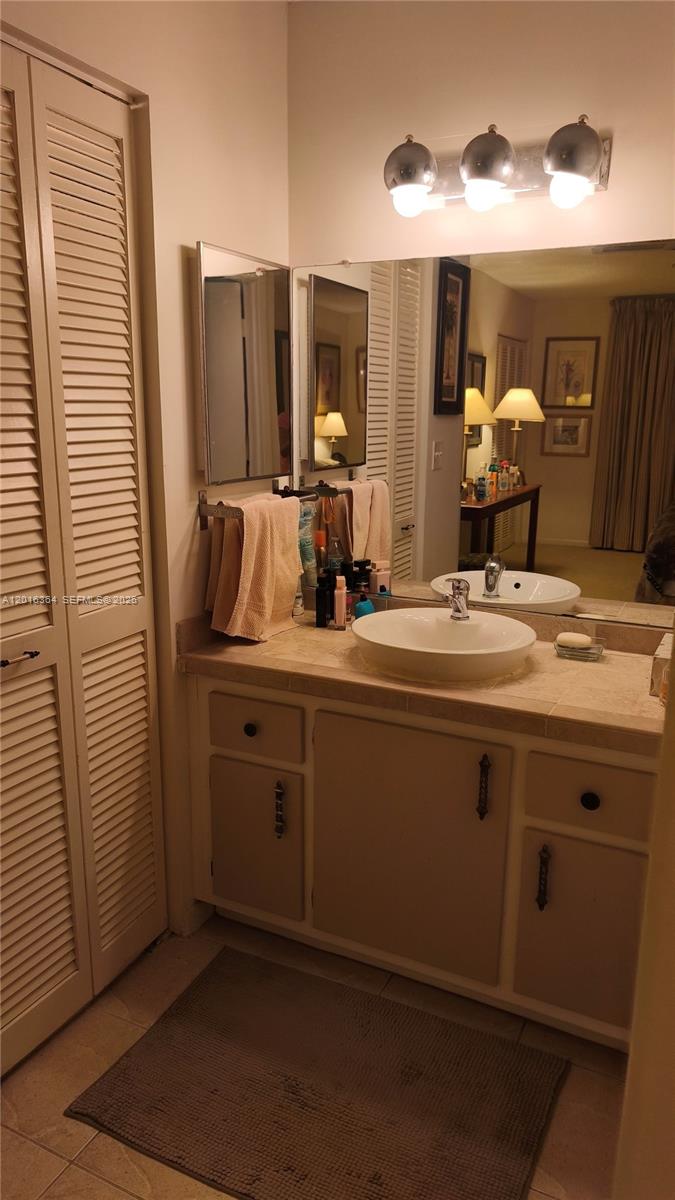 INVERRARY COUNTRY CLUB - Residential