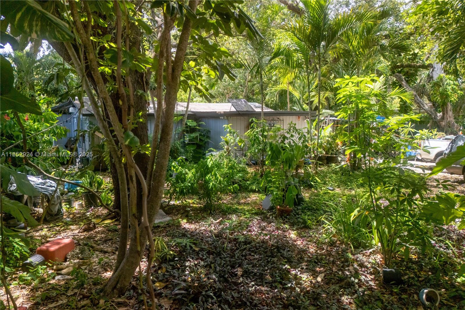 SUNNY ACRES - Residential