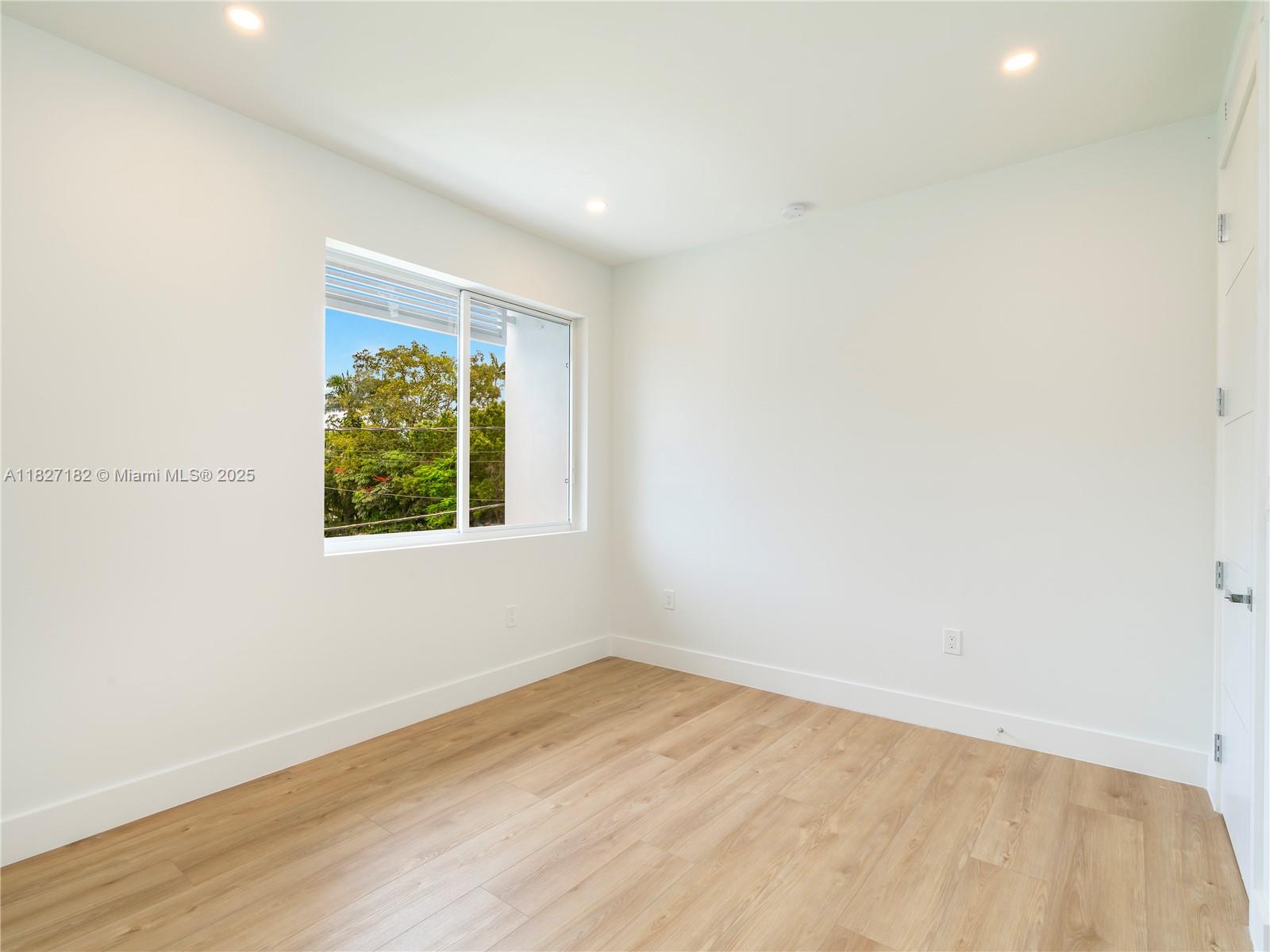 OSCEOLA PARK - Residential Income