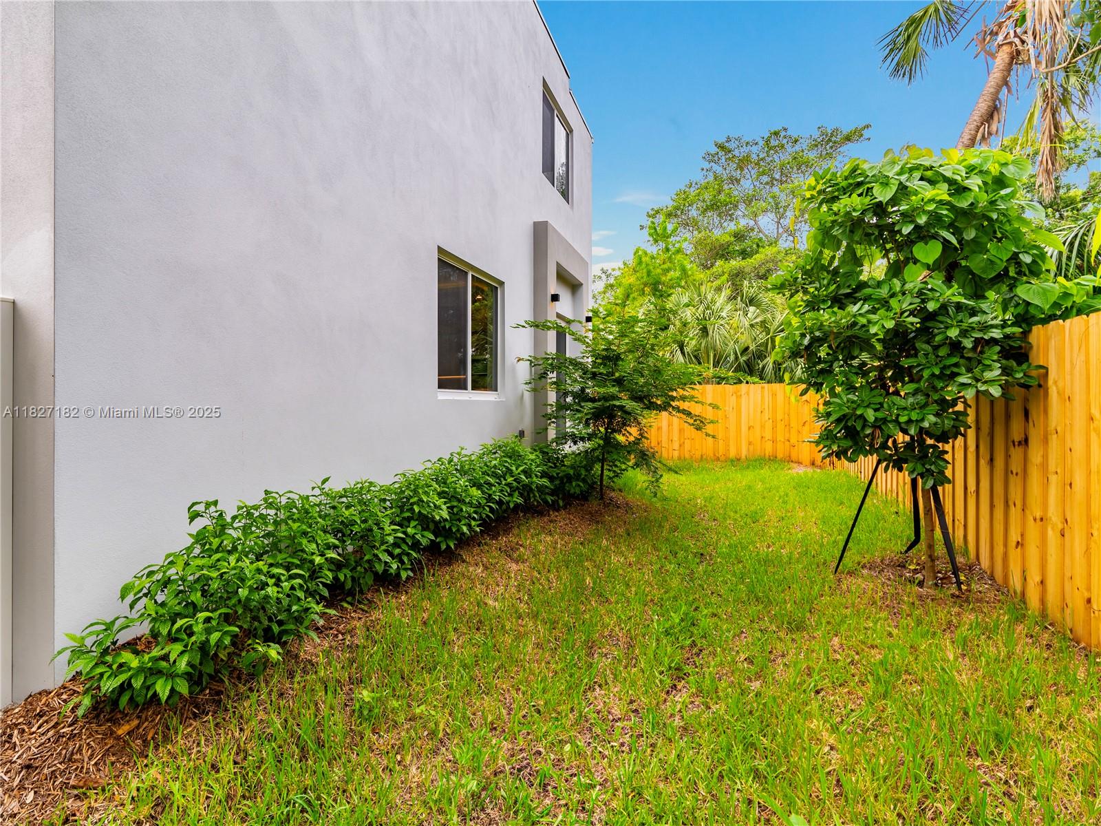OSCEOLA PARK - Residential Income