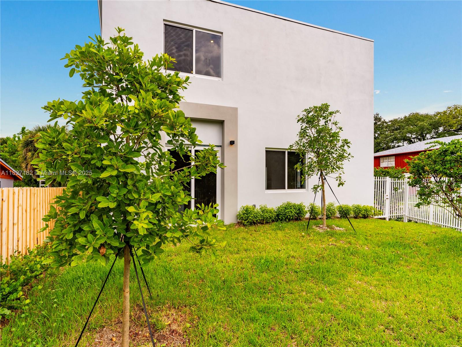 OSCEOLA PARK - Residential Income