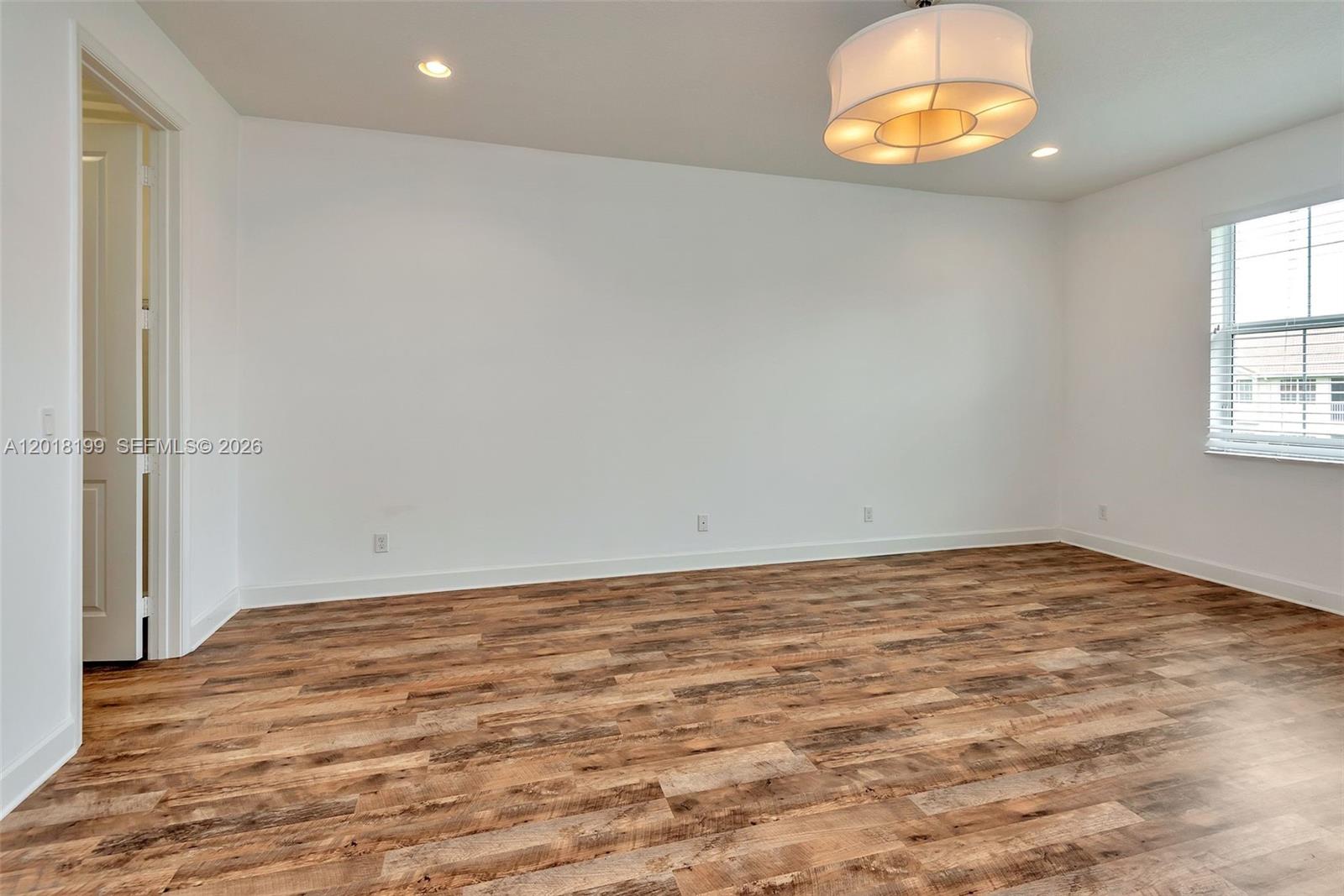 View photos, virtual tours, details... 22954 Clear Echo Dr 29