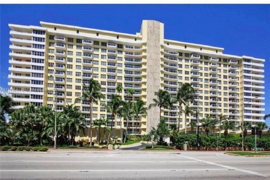 Rental Property at 5600 Collins Ave 4U, Miami Beach, Miami-Dade County, Florida - Bedrooms: 2 
Bathrooms: 2  - $3,050 MO.