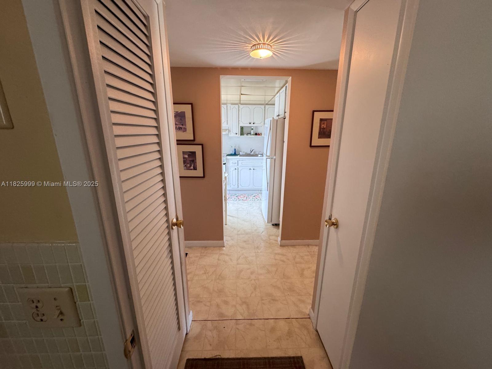 5200 Washington St 207, Hollywood, FL, 33021/$95,000 4 5200 Washington St 207