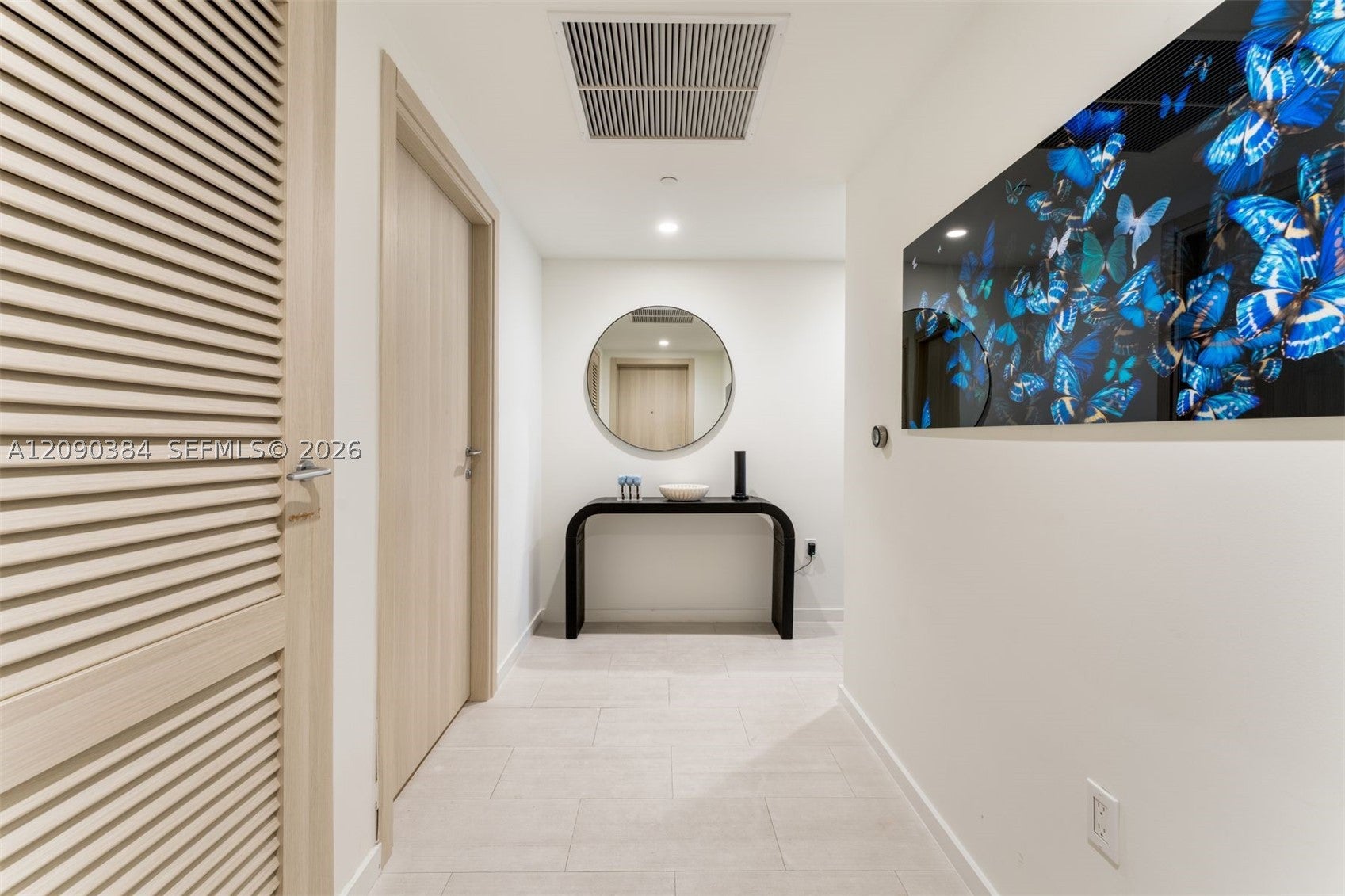 1000 Brickell Plz 2401
