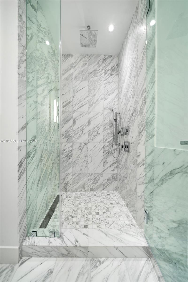 UNA RESIDENCES - Residential
