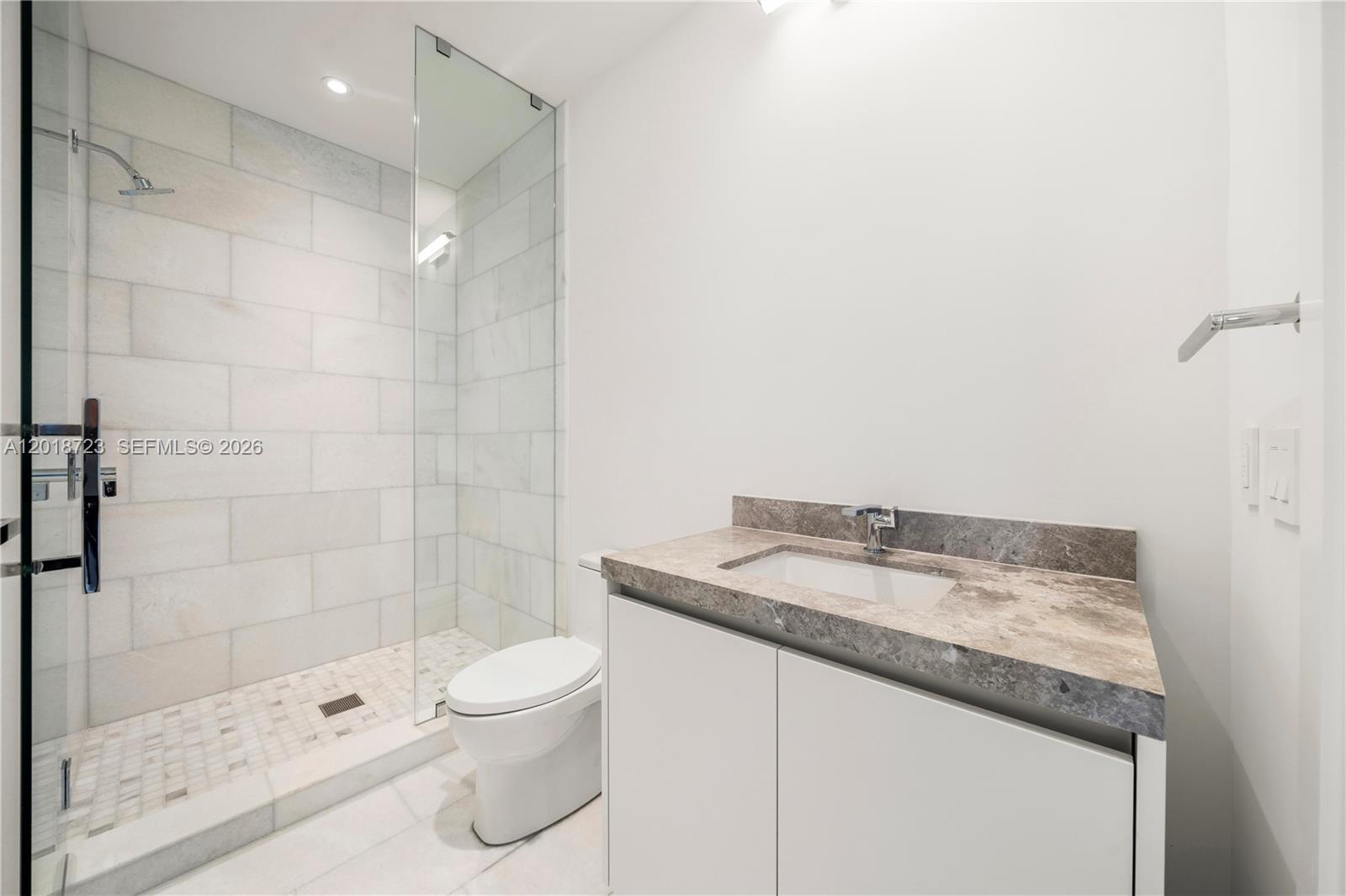 UNA RESIDENCES - Residential