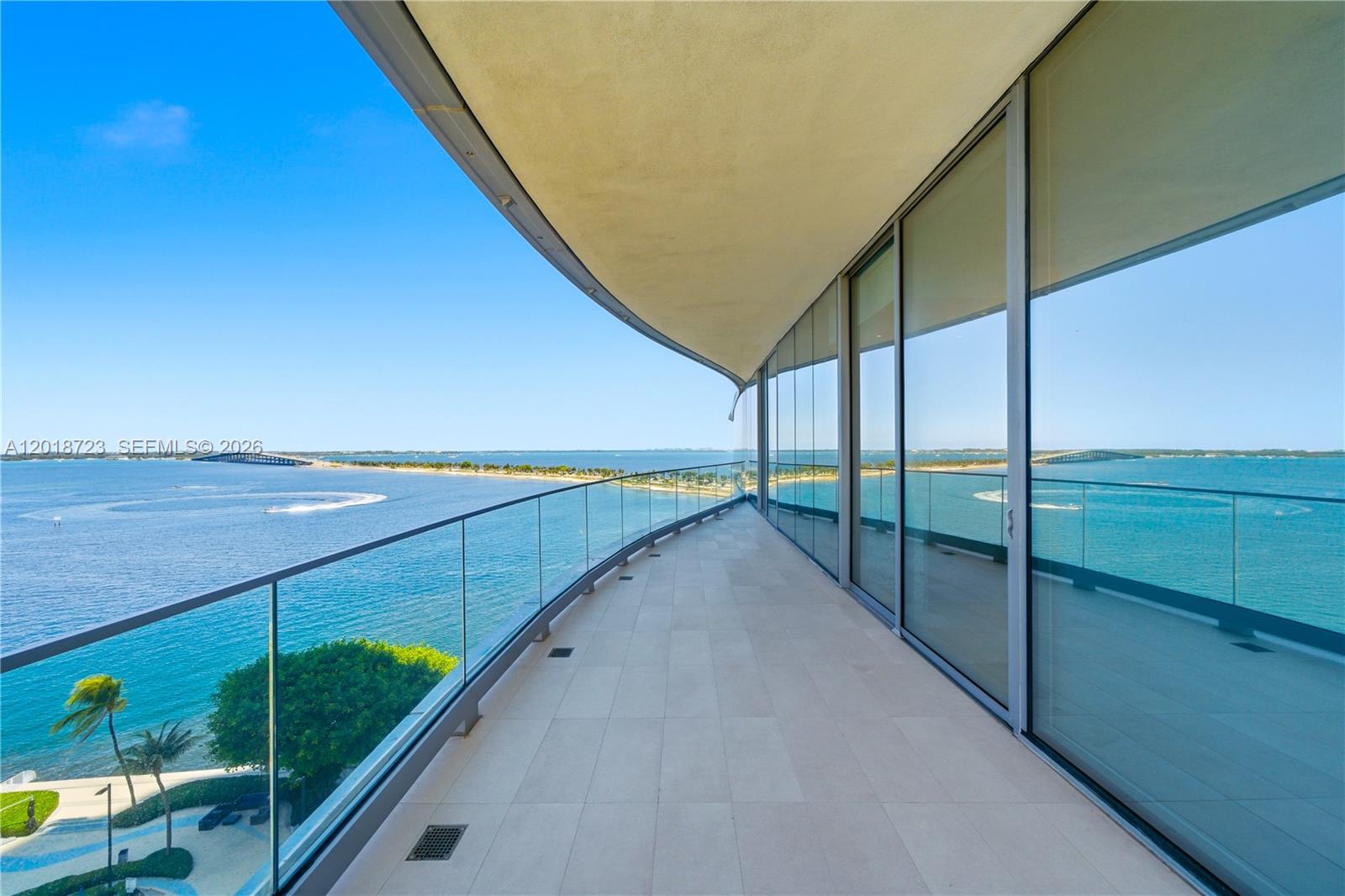 UNA RESIDENCES - Residential