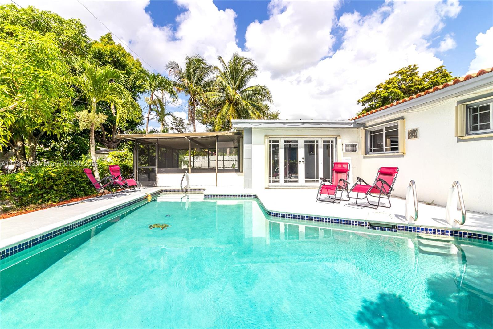 GLENDALE MANOR - Residential Lease