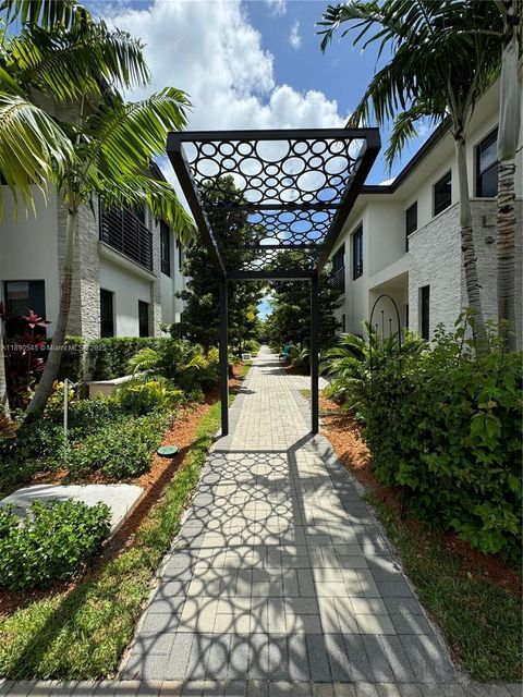 Photo of 8283 NW 47th Ln, Doral, FL 33166 (MLS # A11890545)