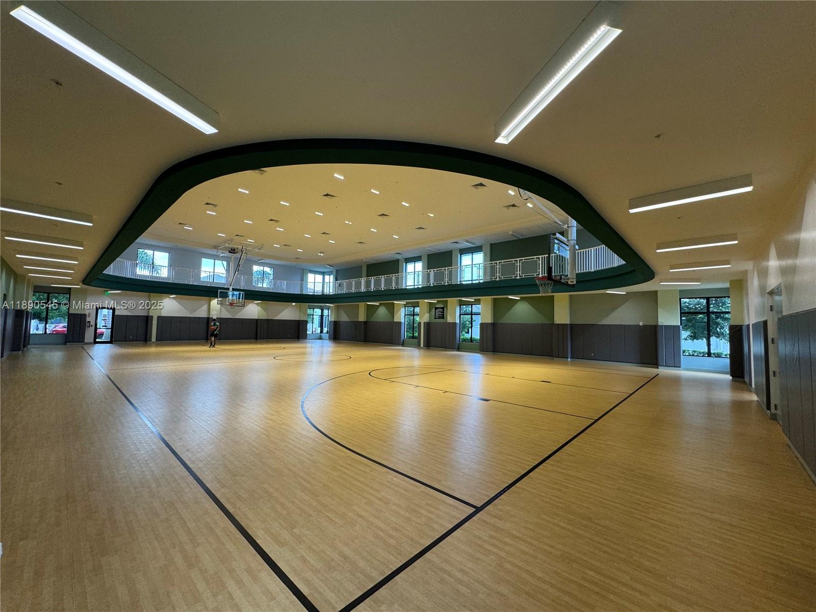 DOWNTOWN DORAL SOUTH PHAS - Residential