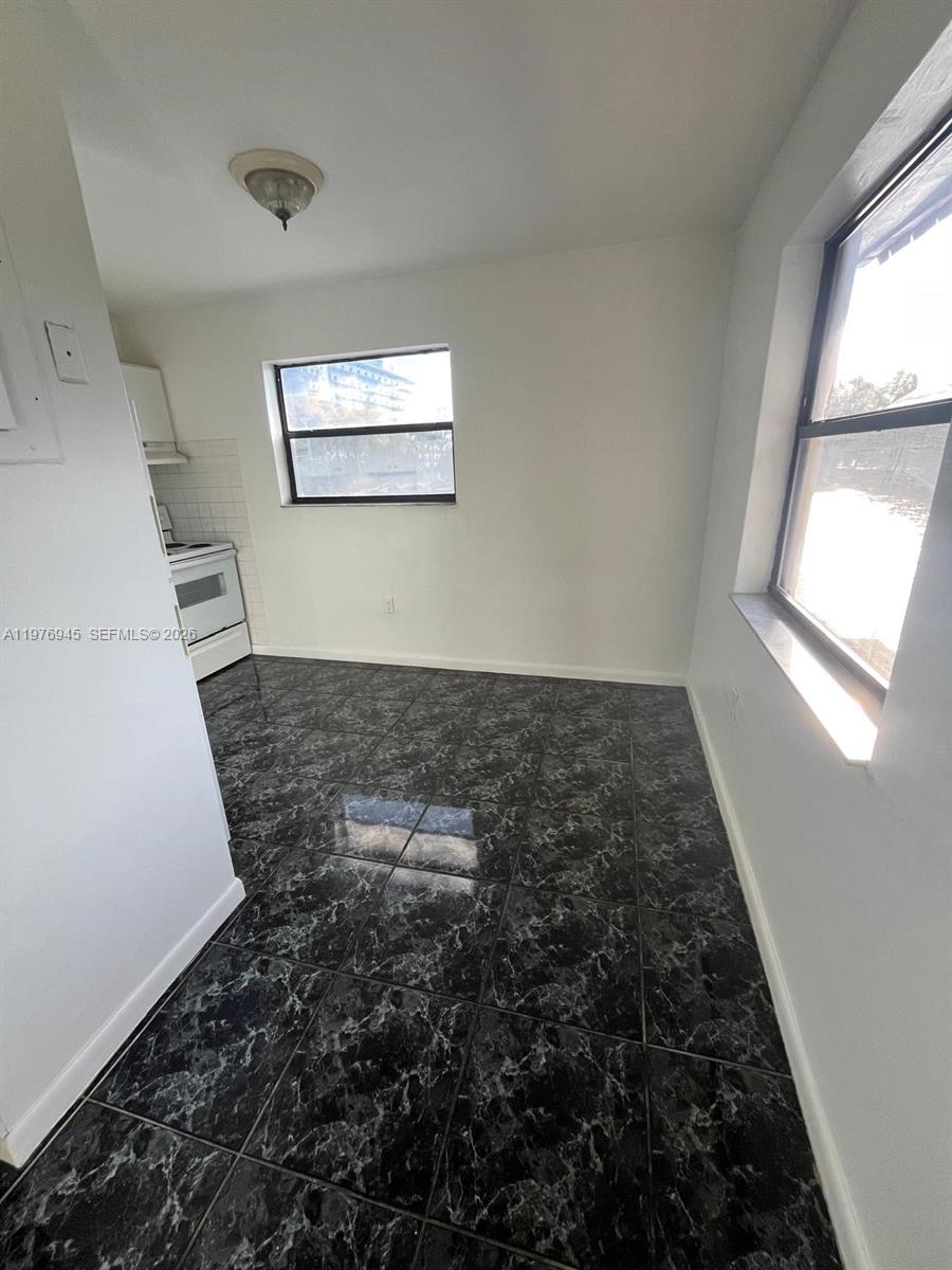 MELROSE PLACE SOUTH CONDO - Residential