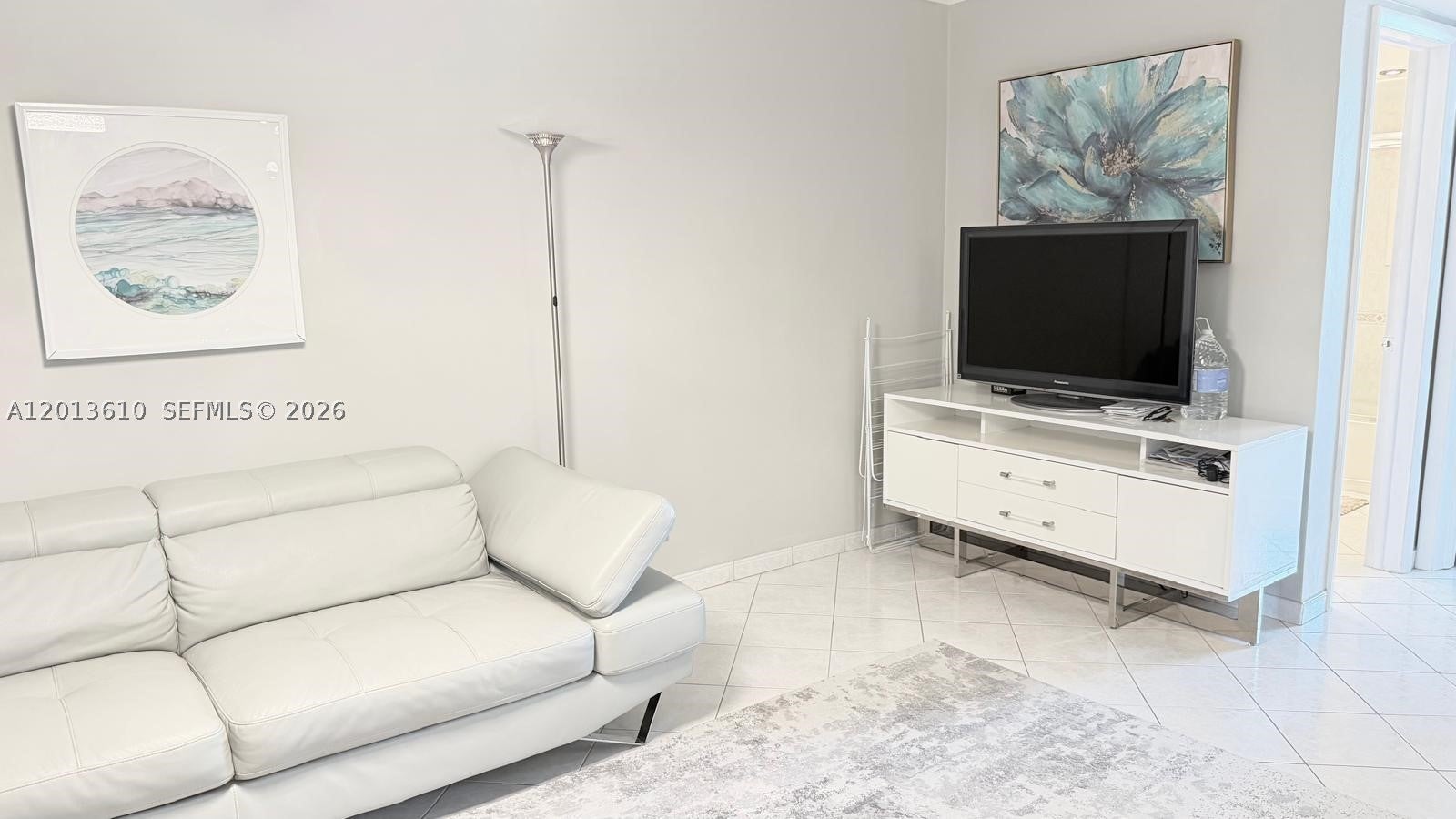 580 Egret Dr 211