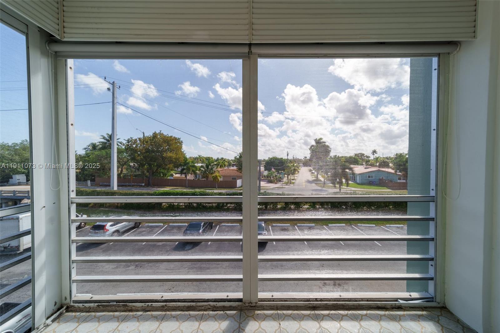 WATERGATE CONDOMINIUM NO - Residential Lease