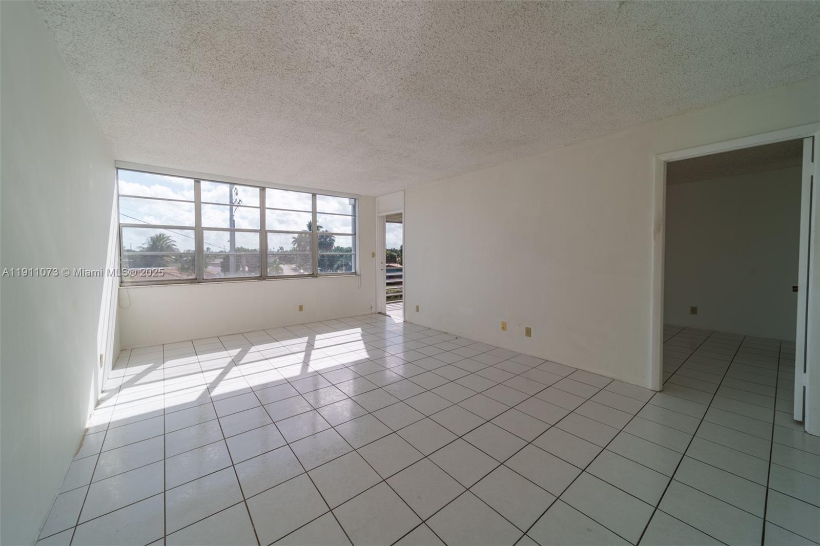 WATERGATE CONDOMINIUM NO - Residential Lease